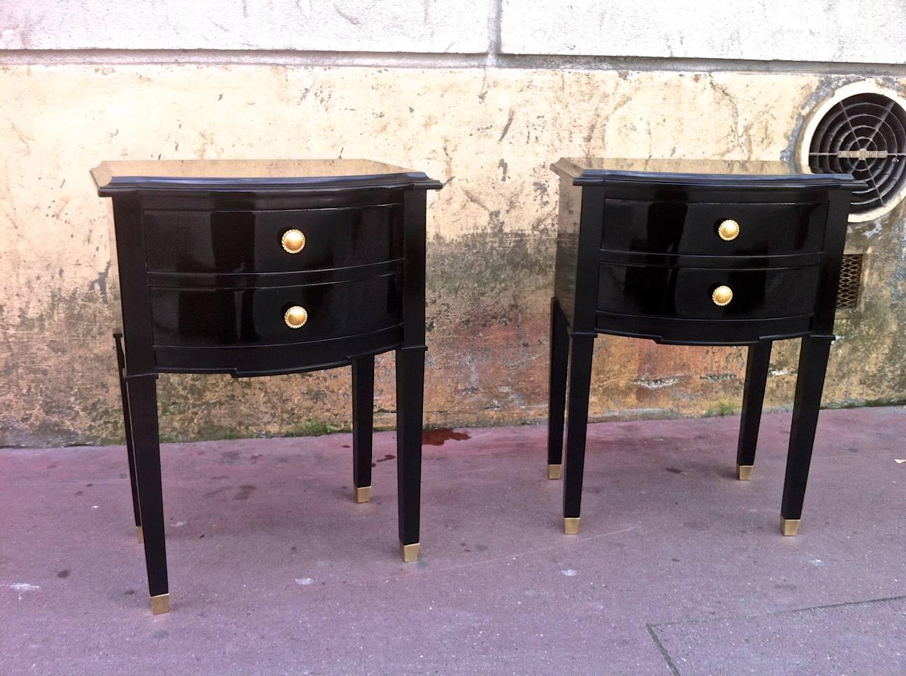 Blackened Maison Jansen Refined Pair of Black Lacquered Bedsides or Side Tables For Sale