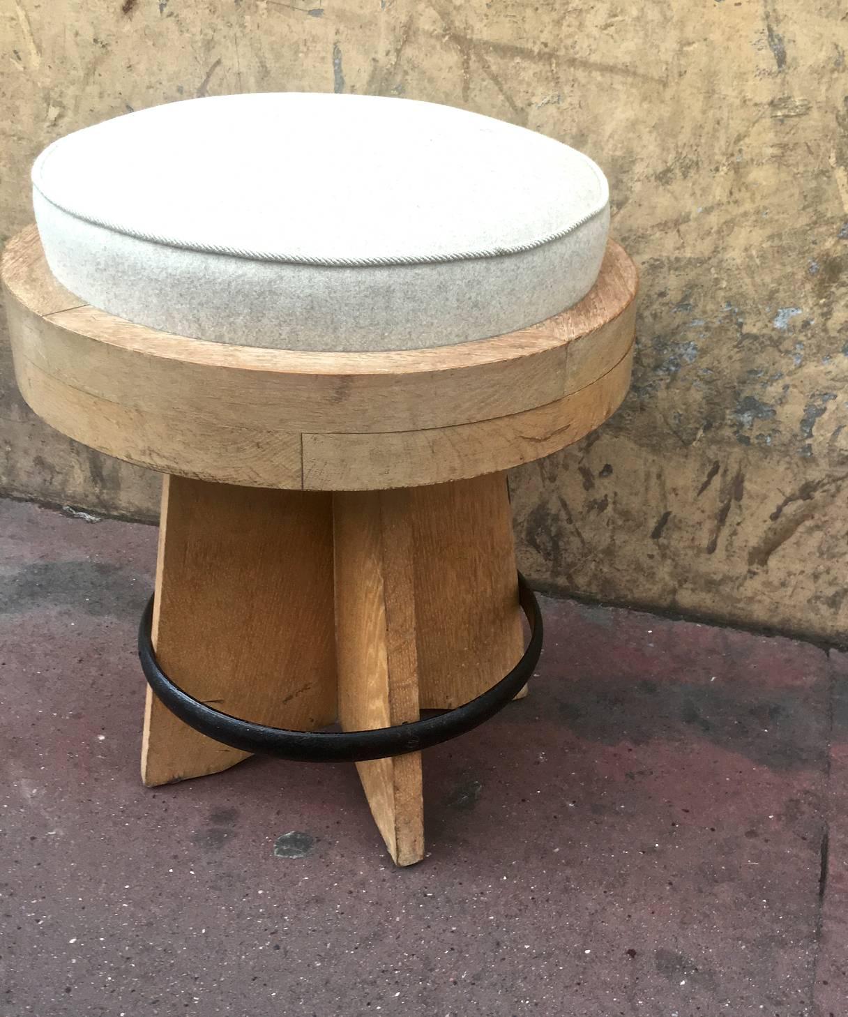 Mid-20th Century Awesome Modernist Round Stool in Oak, Newly Covered with an Iron Circle For Sale