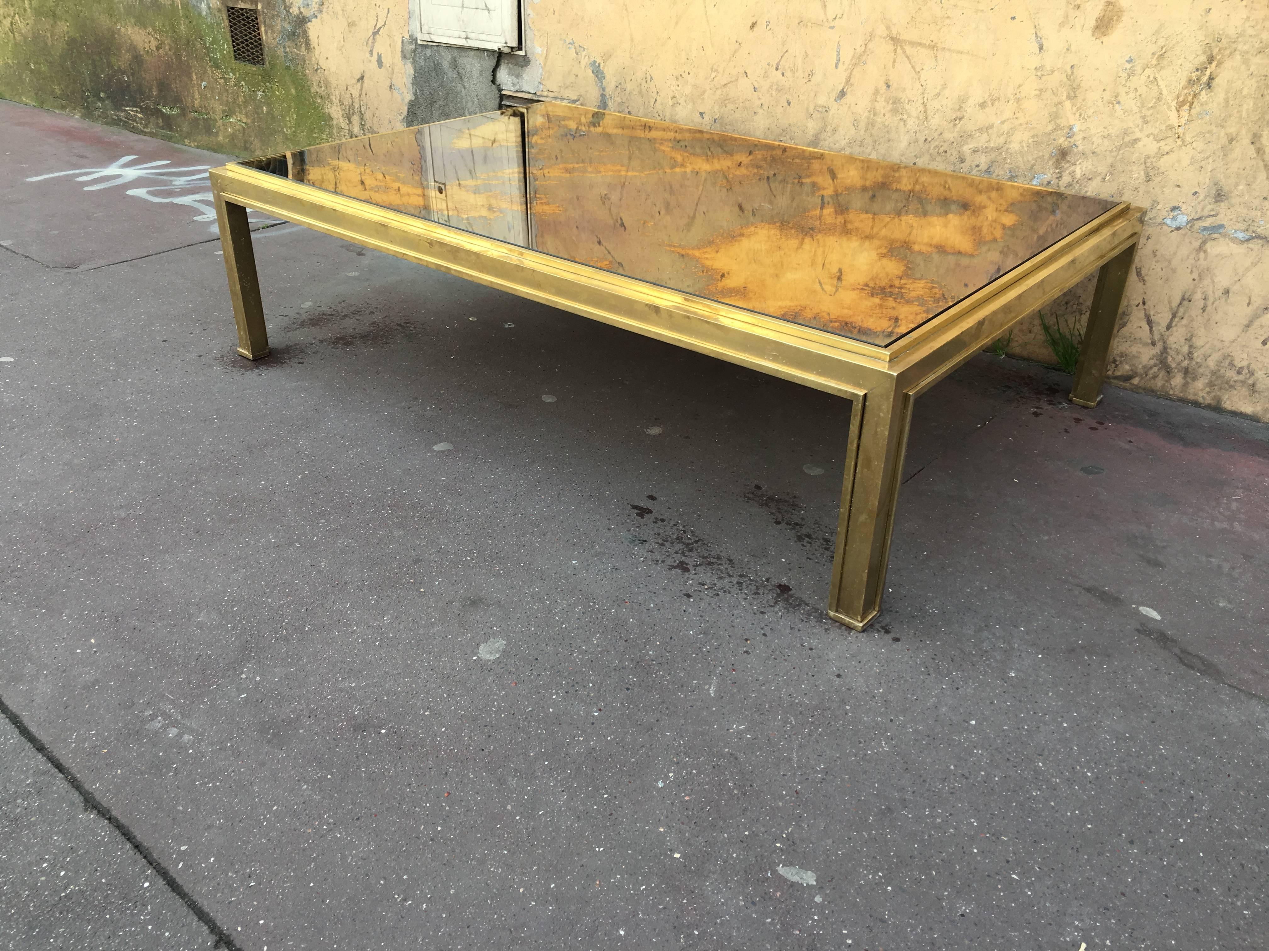 Jacques Adnet Sturdy Gold Bronze Big Coffee Table with a Gold Leaf Mirrored Top In Excellent Condition For Sale In Paris, ile de france