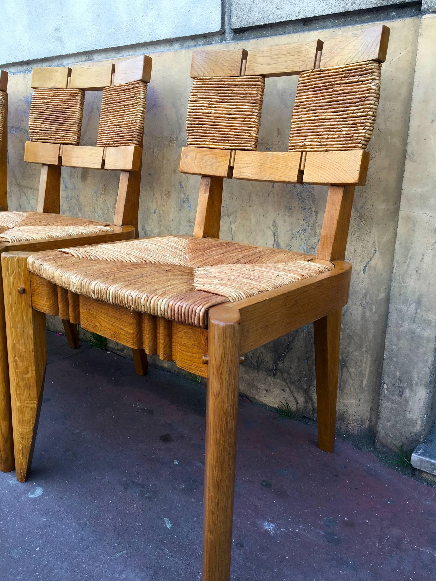 Guillerme et Chambon Very Rarest Set of 6 Oak and Rush Chairs Fully Restored In Excellent Condition In Paris, ile de france