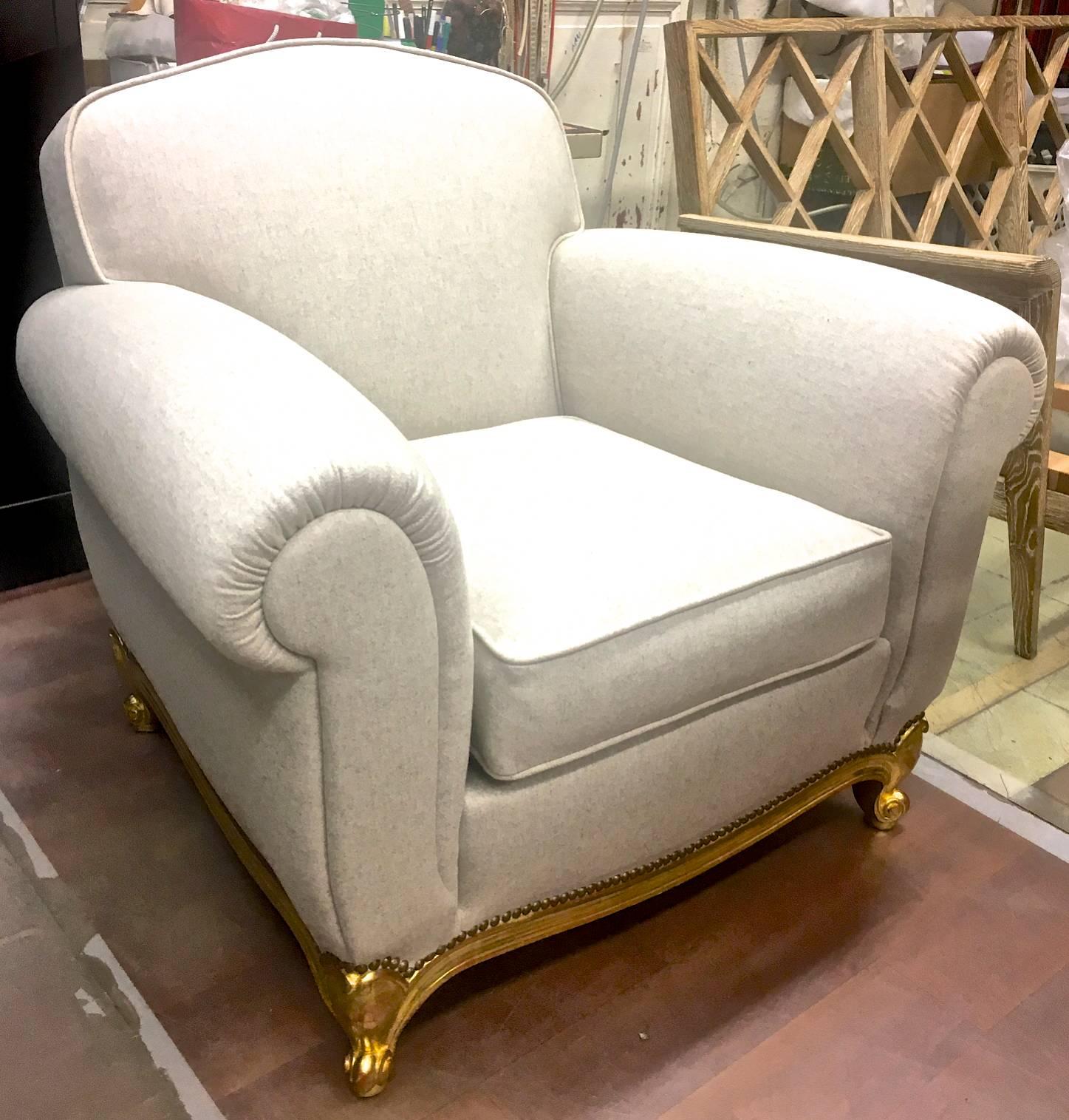 Maison Jansen exceptional comfy neoclassic big set of one couch and two armchairs with gold leaf legs and lower frame fully restored in neutral cloth
Couch measures in cm:
depth 87 cm,
width 215cm,
seat height 42 cm,
height 80 cm.
 