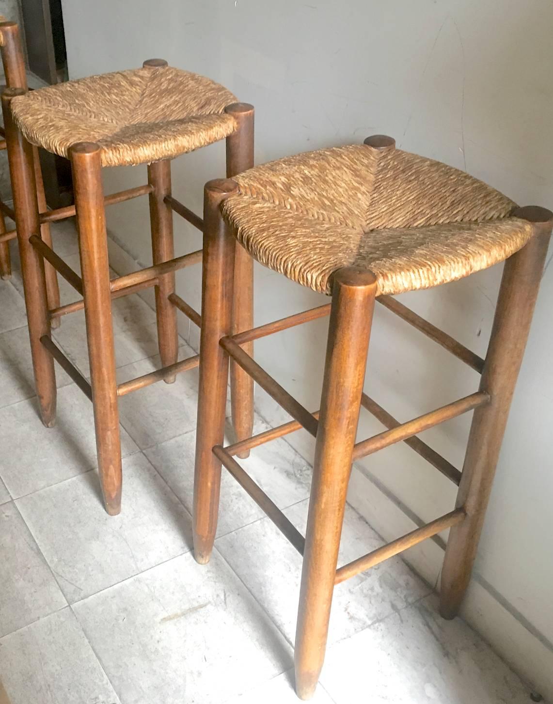 Charlotte Perriand, Set of Three Rush Bar Stools, circa 1950 In Good Condition For Sale In Paris, ile de france