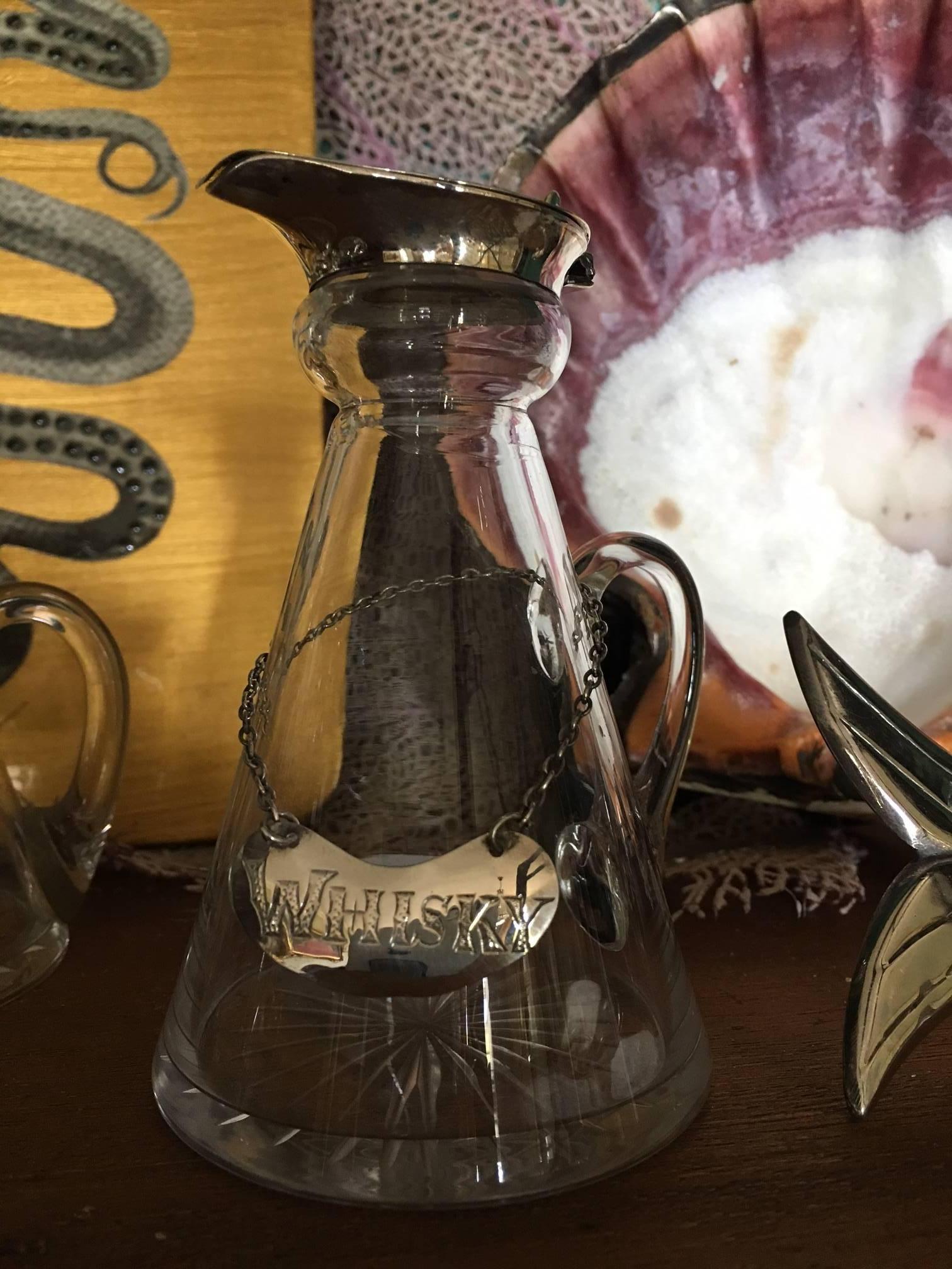 Six Whiskey Tots from London Silver Vaults For Sale 1