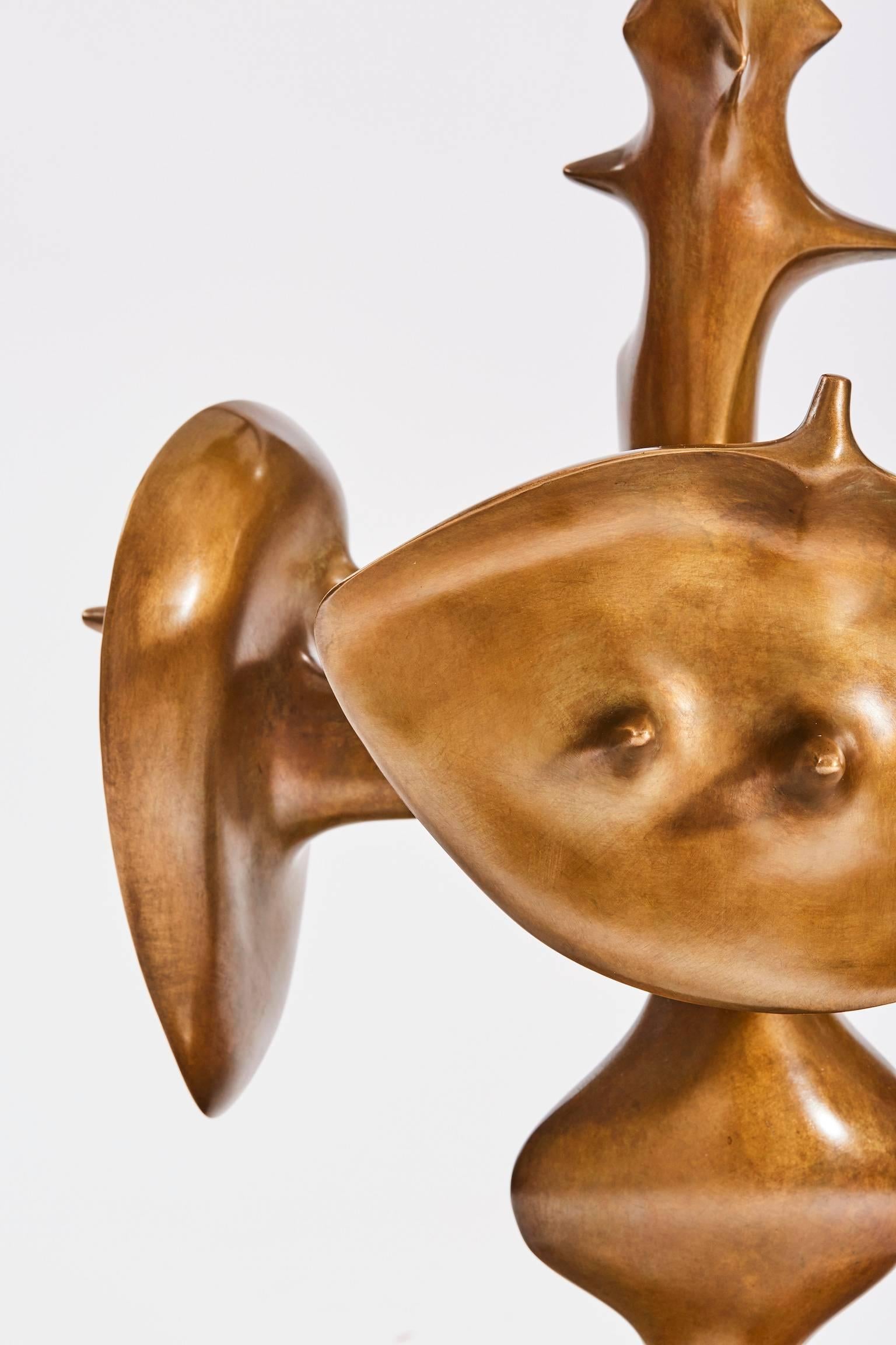 Français Table à piédestal en bronze surréaliste « Trois Cactus » de Victor Roman en vente