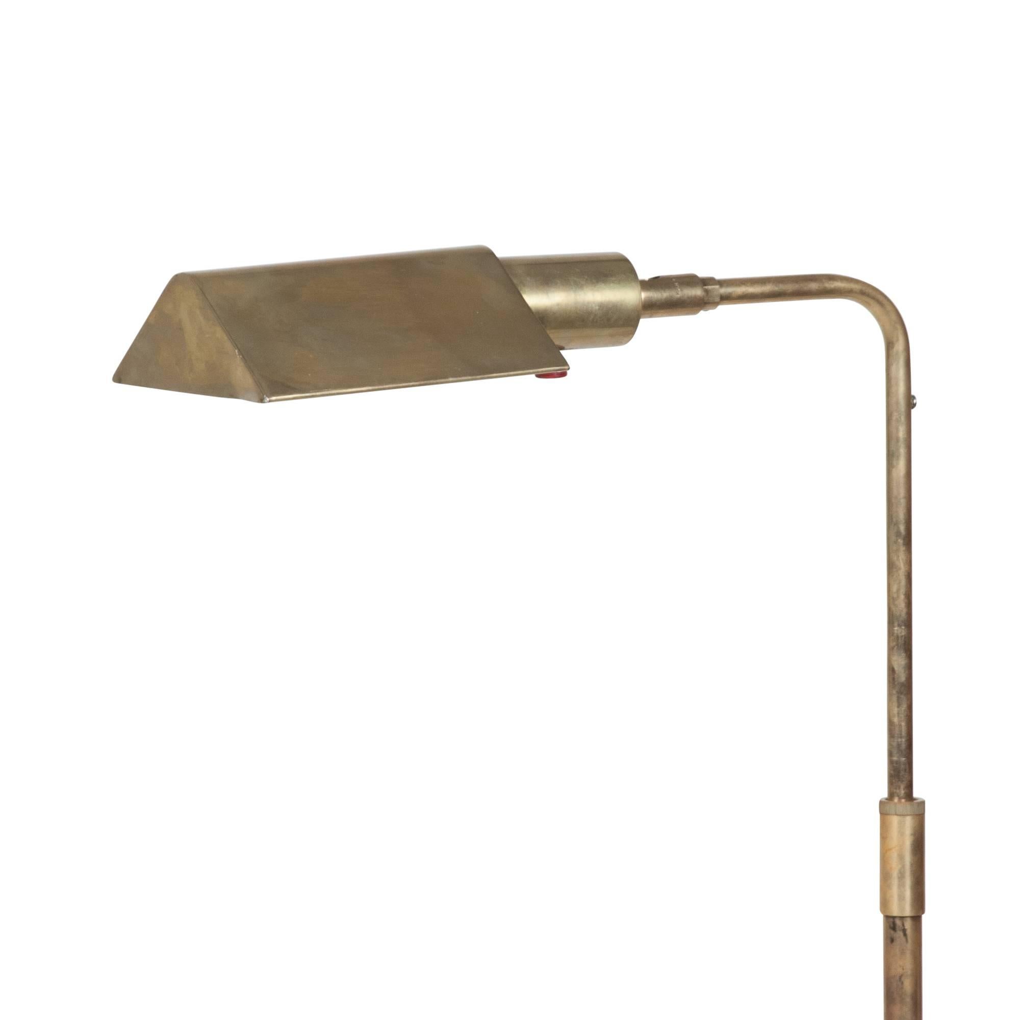 Koch and Lowy Adjustable Brass Reading Lamp In Good Condition In Brooklyn, NY
