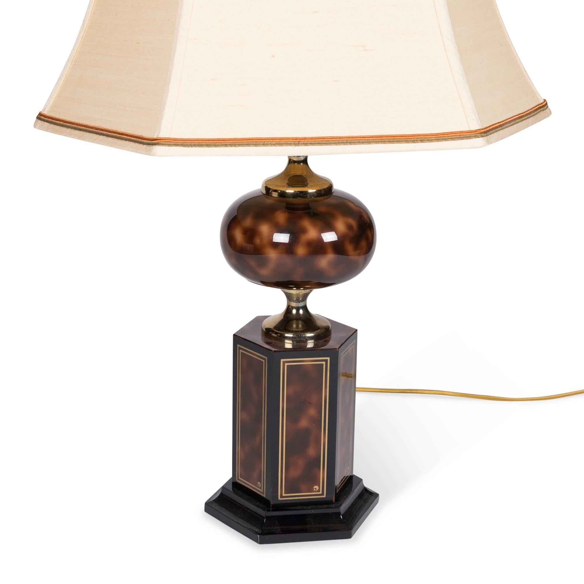 Faux Tortoise Table Lamp by Maison Jansen In Excellent Condition For Sale In Brooklyn, NY