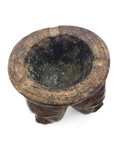 1960 Aschenbecher:: Skulptur aus Holz:: Drei Frauenköpfe