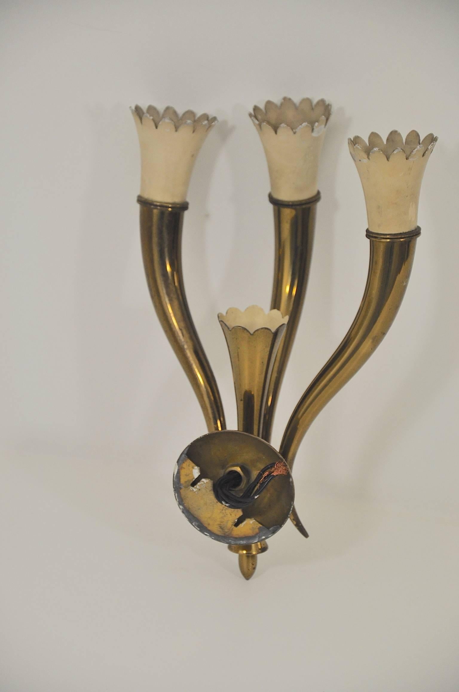 Lacquered Italian Sconce in the Style of Gio Ponti