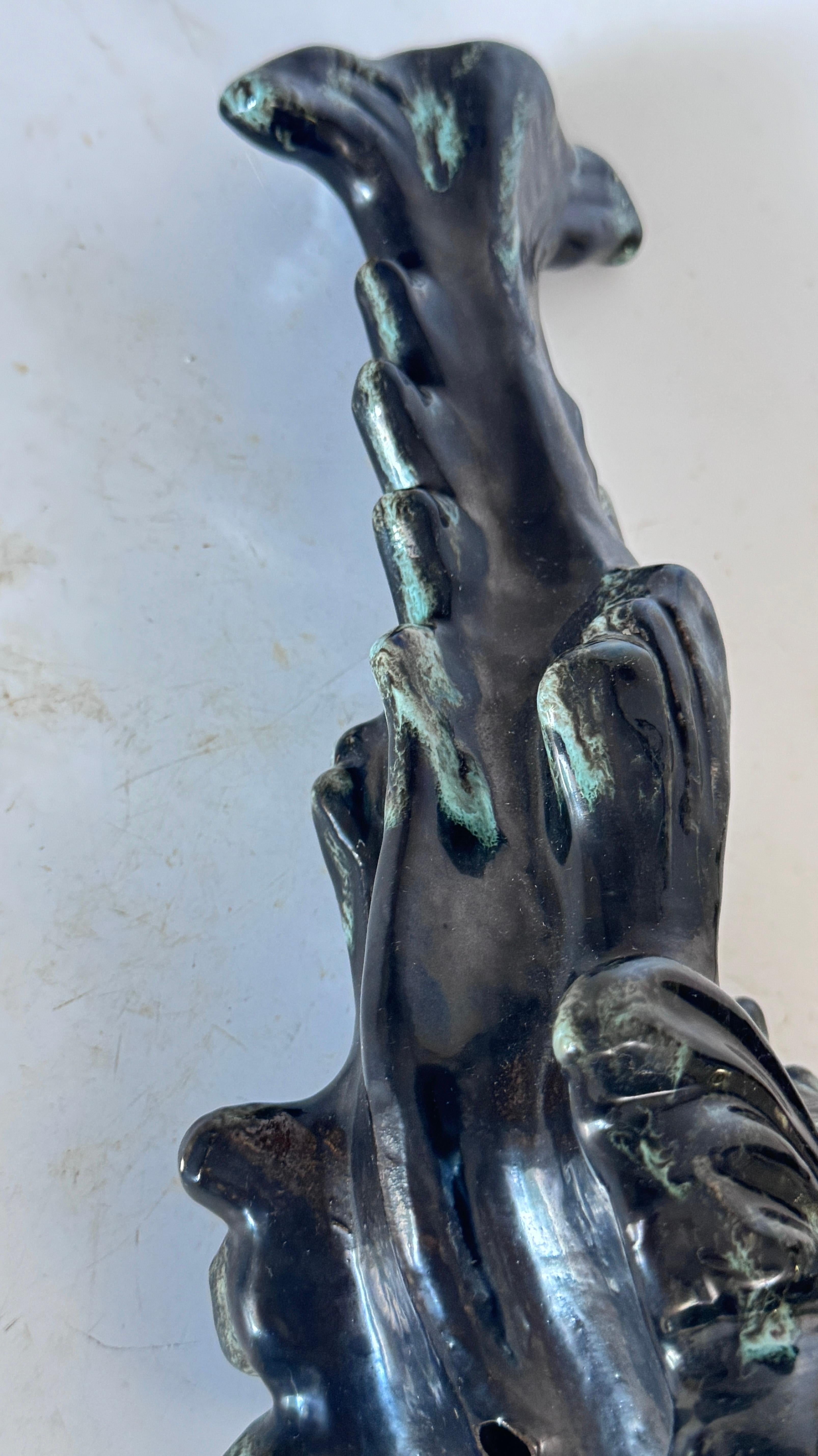 Candeliere scultoreo in ceramica - Francia - Smalto nero, rosso & verde in vendita 3