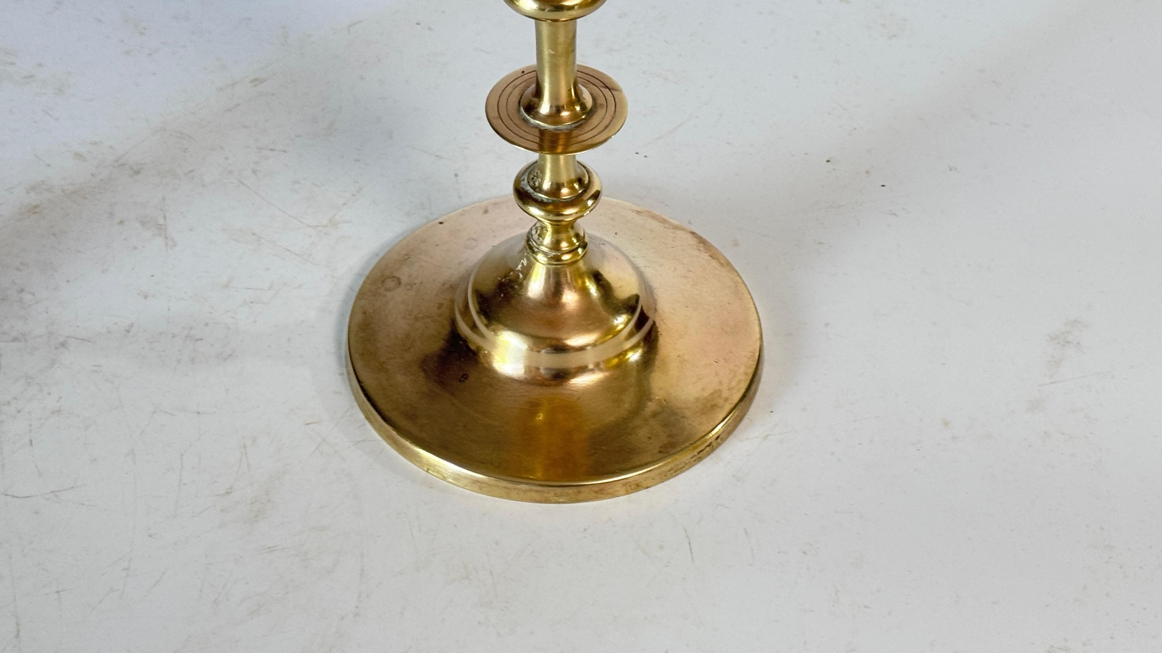 Pair of 19th Century French Solid Brass Candlesticks – Minimalist Design For Sale 5