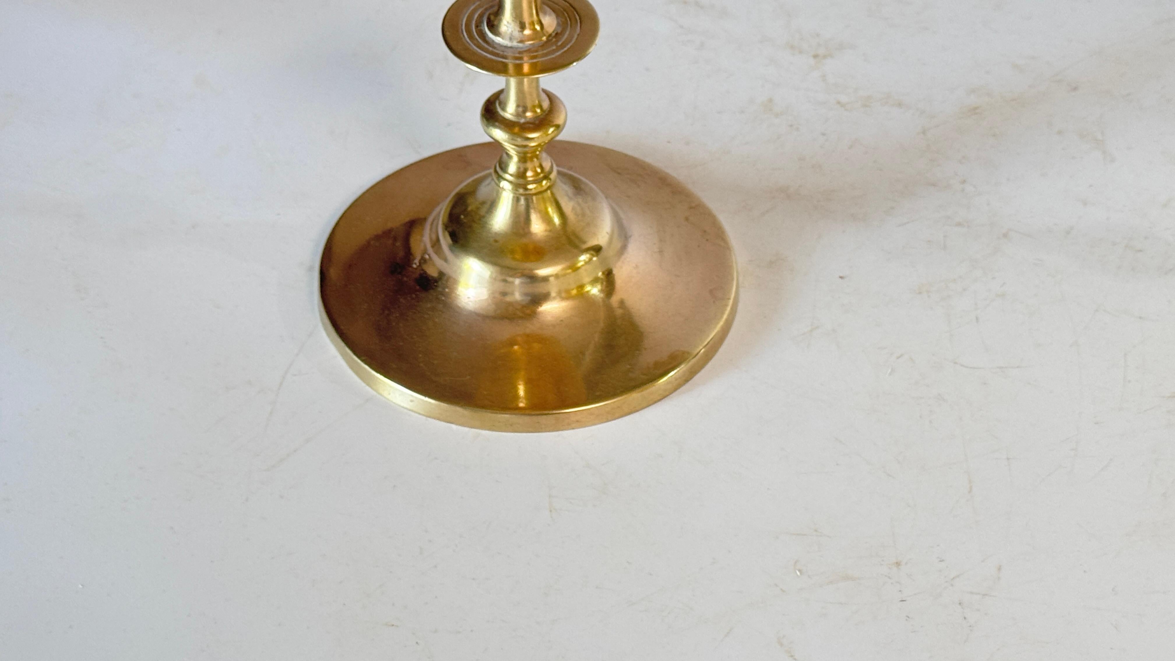 Pair of 19th Century French Solid Brass Candlesticks – Minimalist Design For Sale 6