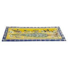 Vassoio decorativo in ceramica dai colori vivaci con motivi floreali, Francia, 1910 circa