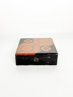 Boîte laquée noire et orange, France, années 1920
