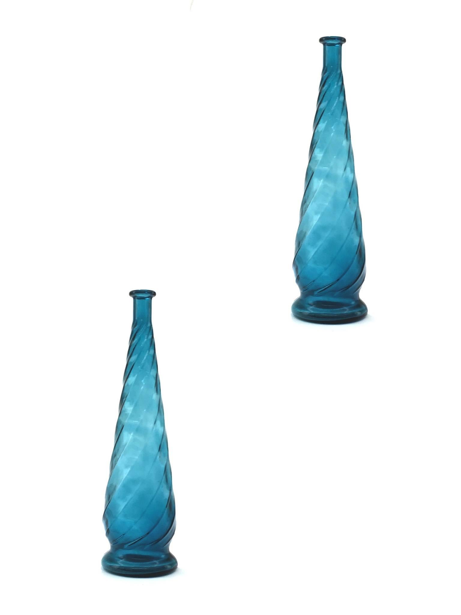 Baroque Revival Pair of Large Vases in the Style of Muranno