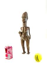 Escultura africana de bronce