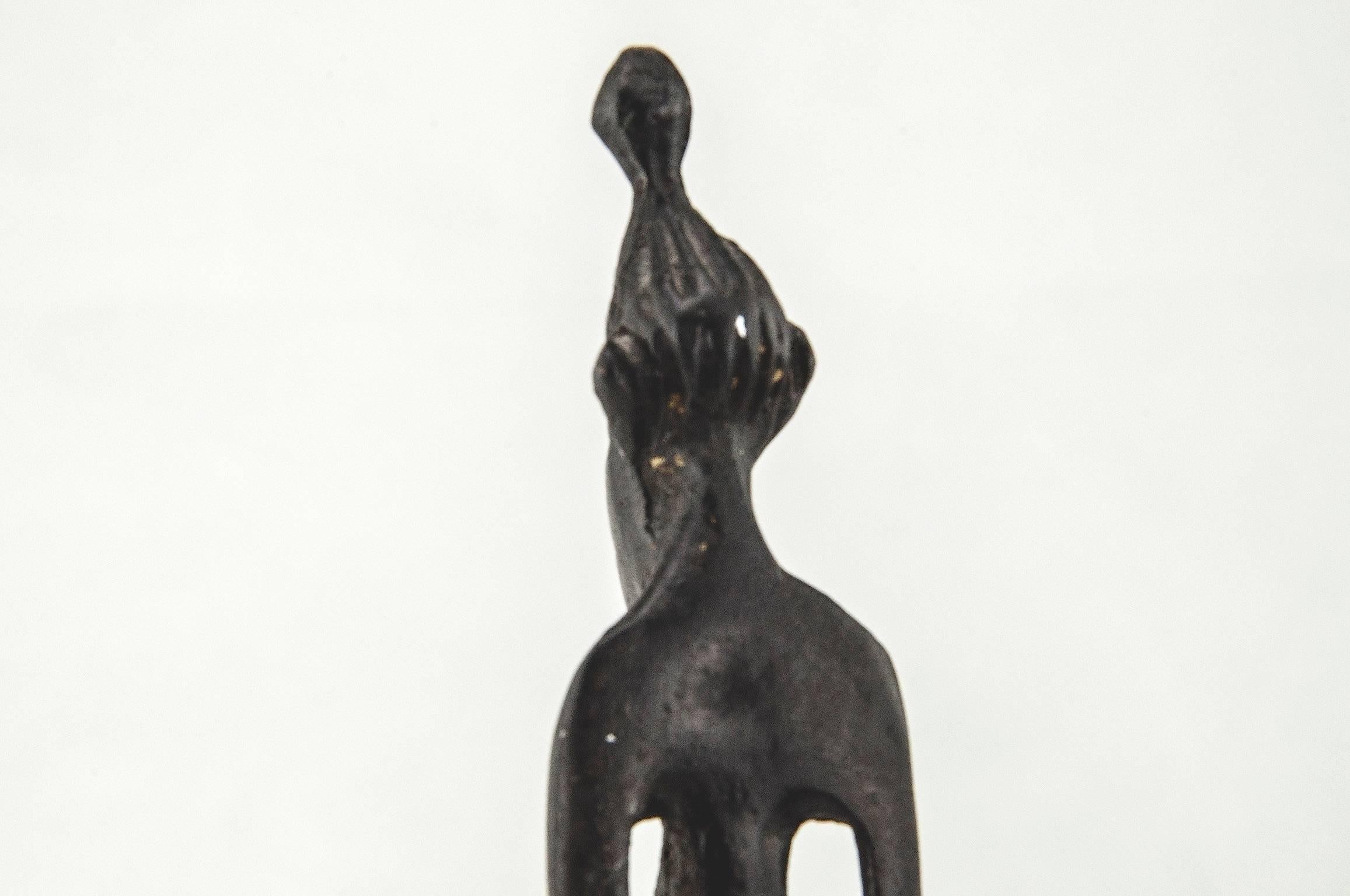Elegant Bronze African Sculpture In Excellent Condition In Auribeau sur Siagne, FR