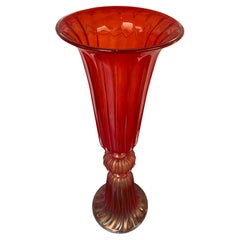 Vase rouge en verre de Murano, datant d'environ 1970