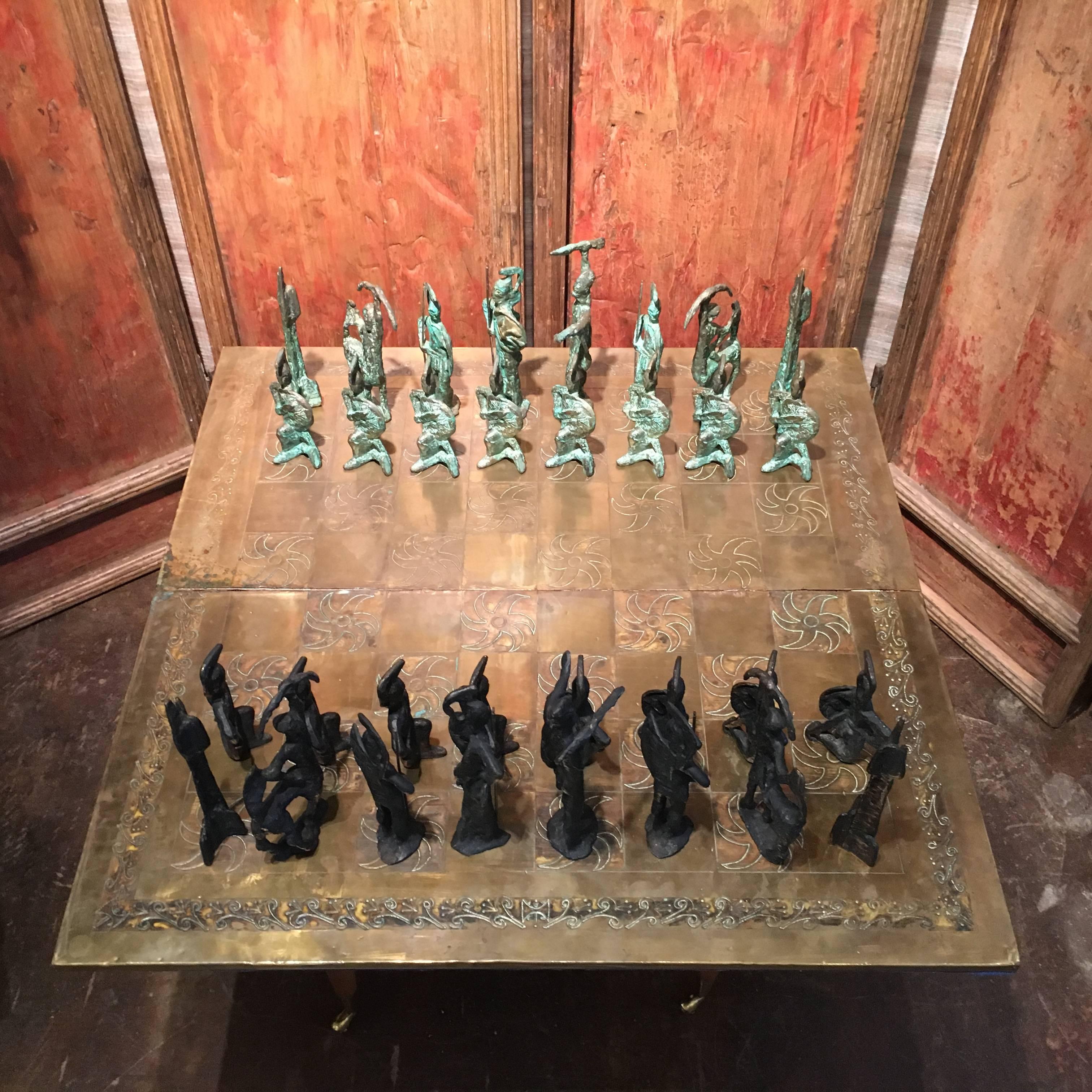 Brutalisme Grand jeu d'échecs italien brutaliste 