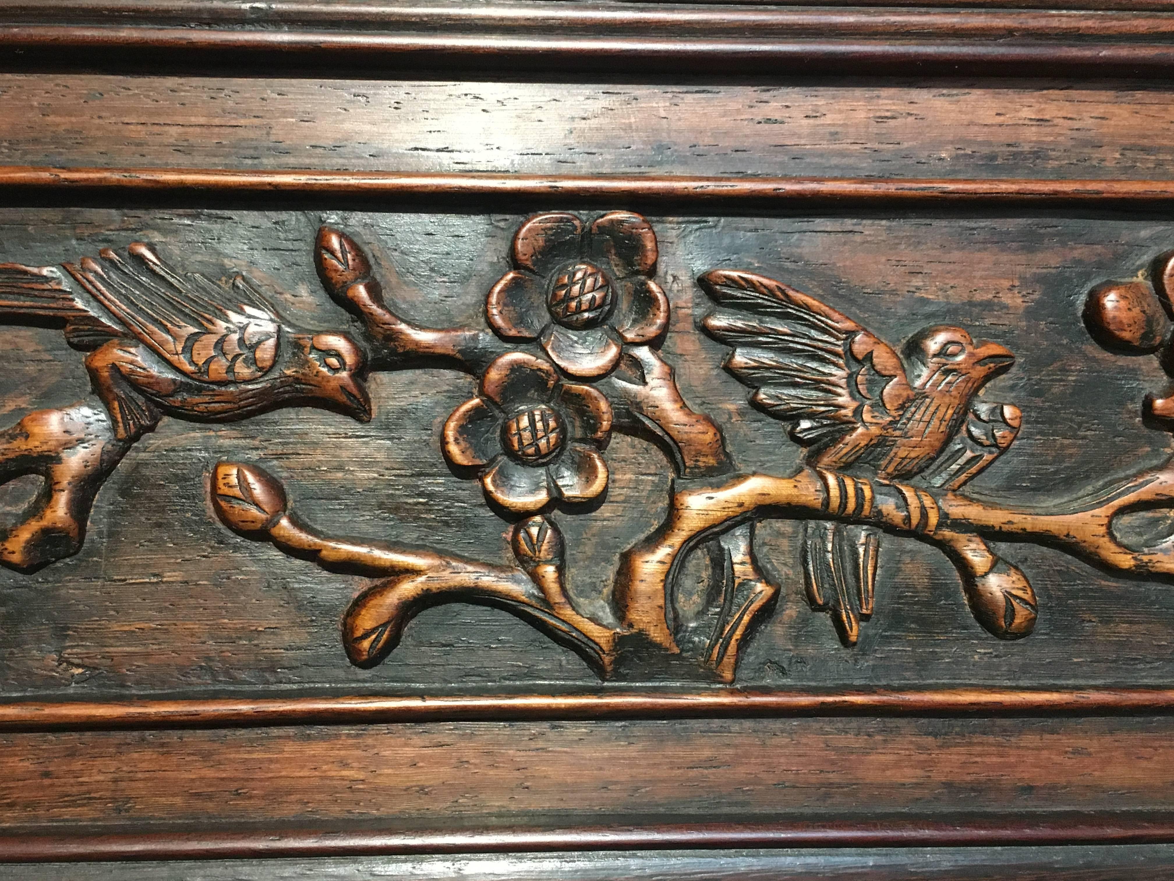 Chinese Dream Stone and Hardwood Table Screen, Republic Period In Good Condition In Austin, TX