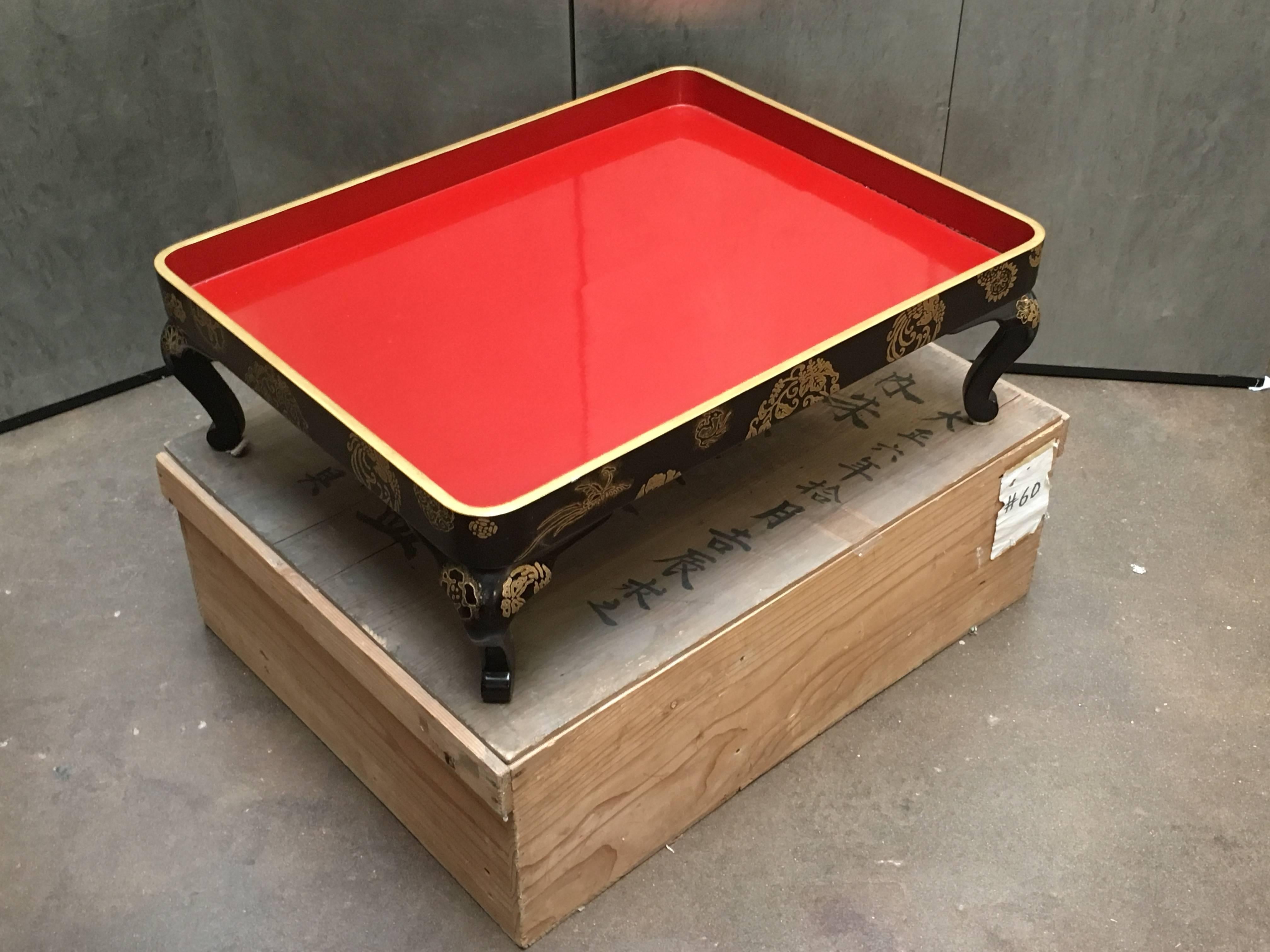 Taisho Japanese Red and Black Lacquer Maki-e Decorated Presentation Tray, dated 1917 For Sale