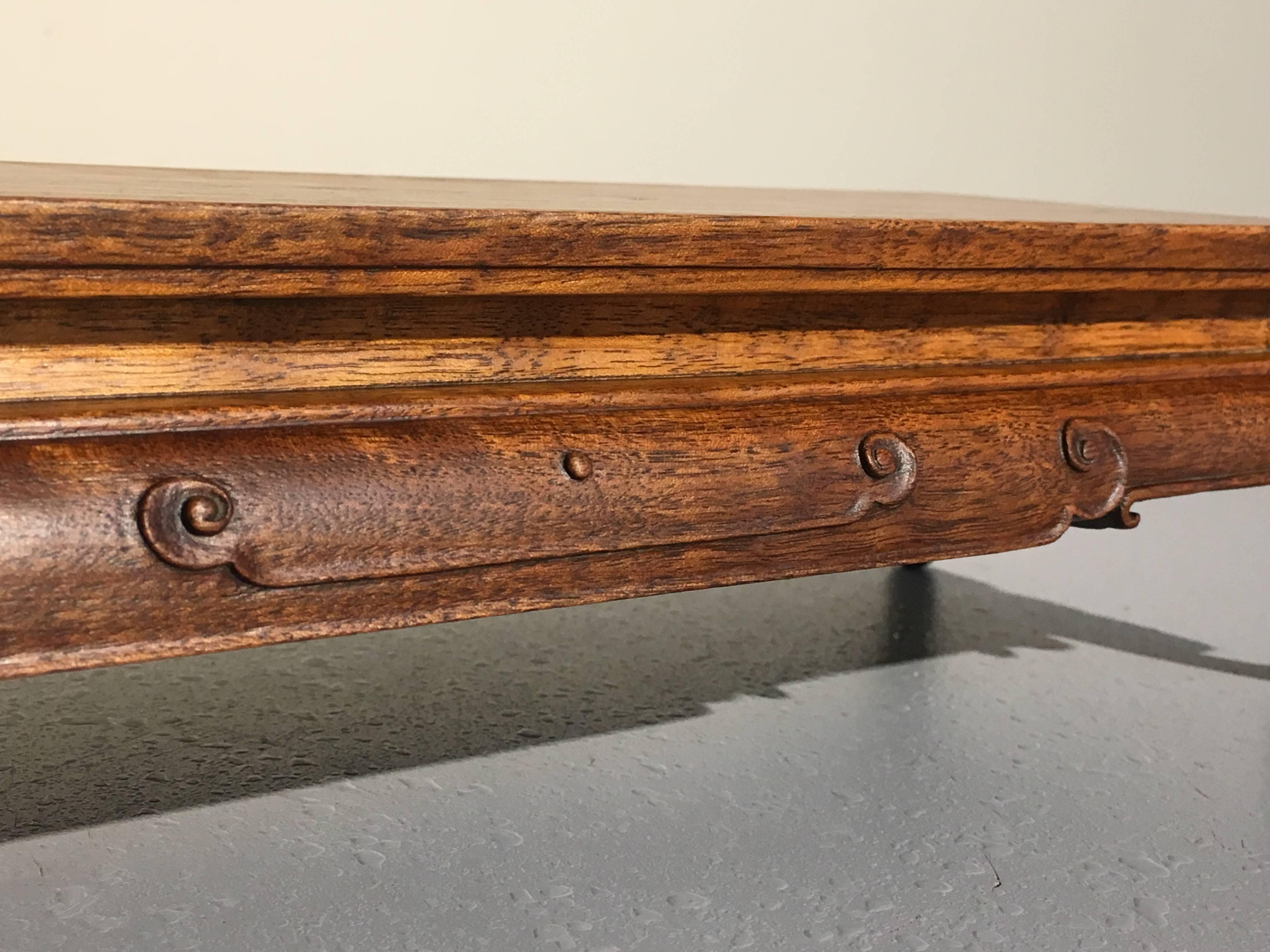 Hardwood Chinese Qing Dynasty Haunghuali Table Form Display Stand, circa 1800