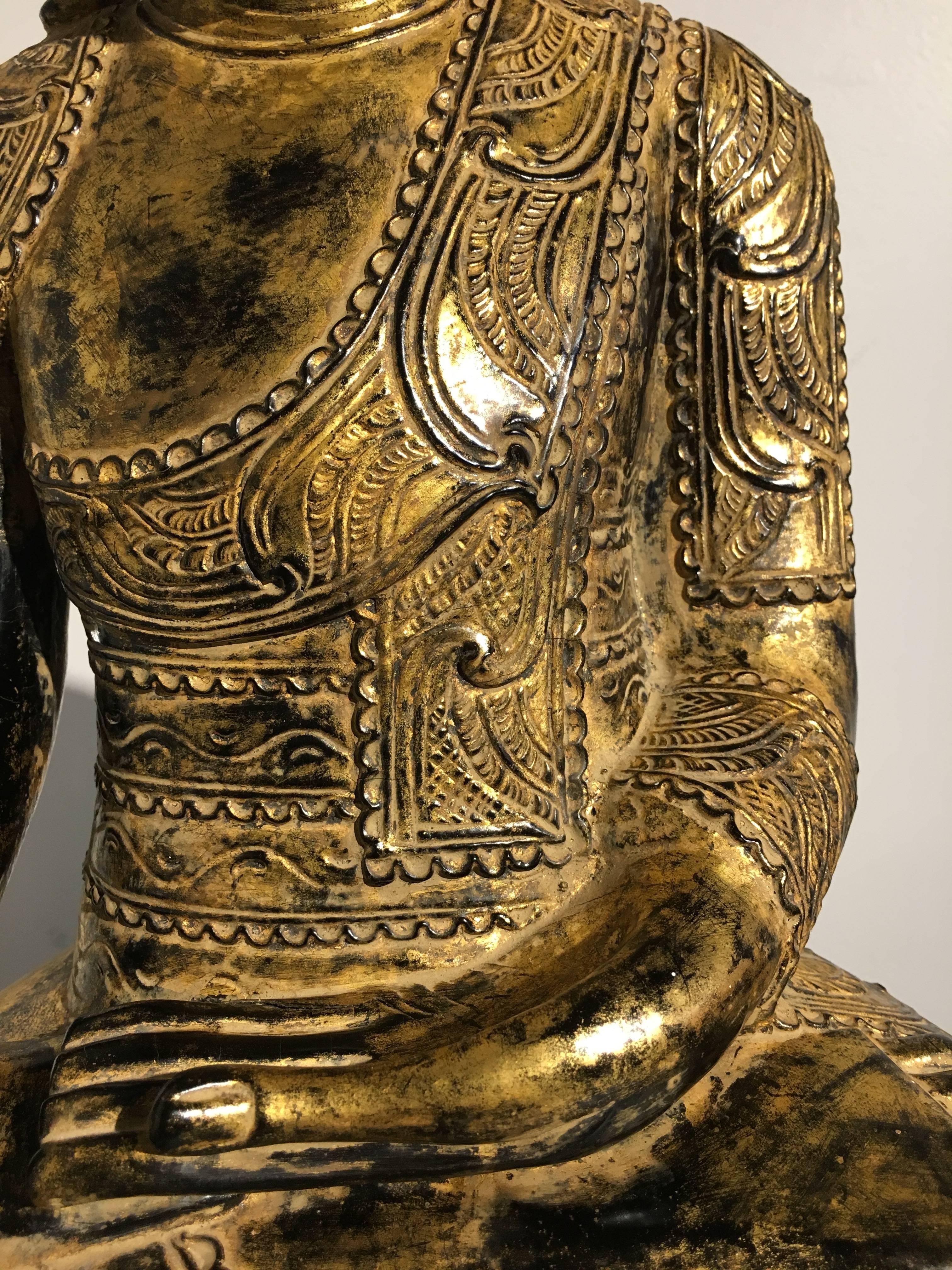 Burmese Ava Period Carved, Lacquered and Giltwood Buddha, Late 18th Century For Sale 4
