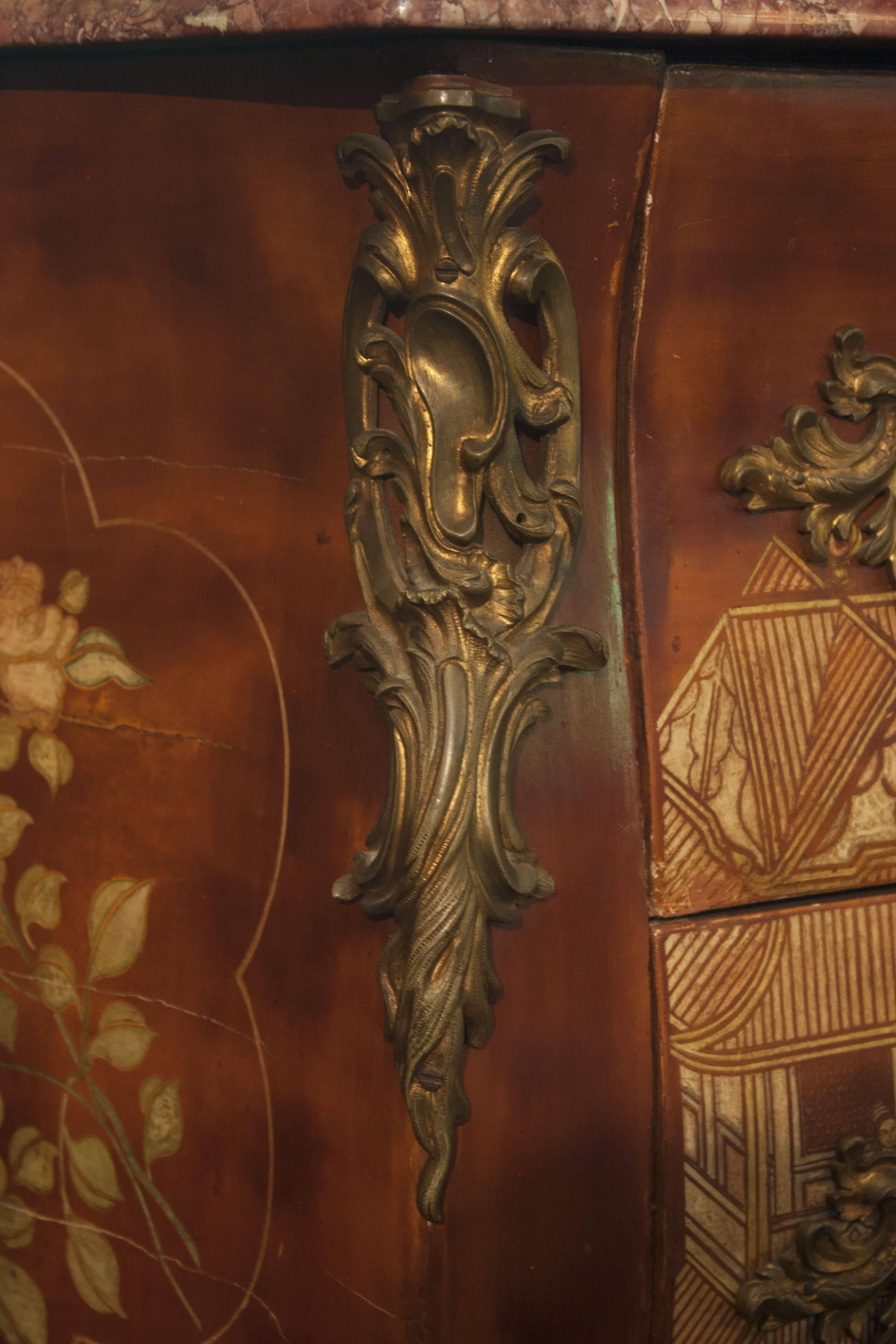 19th Century Louis XV Style Brown Lacquer Chinoiserie Bronze-Mounted Commode In Good Condition For Sale In Austin, TX