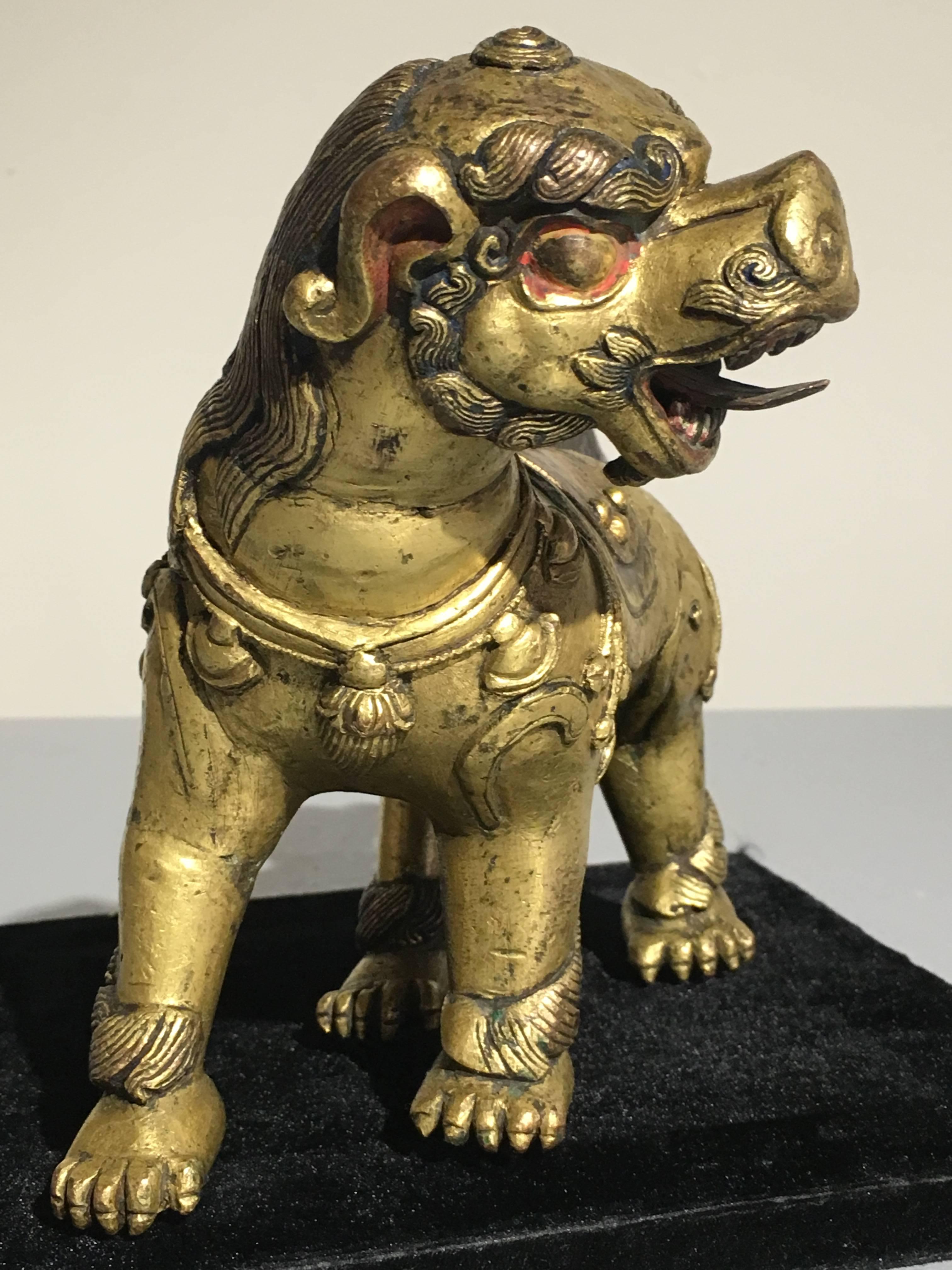 Delightful Tibetan Gilt Bronze Buddhistic Lion 3