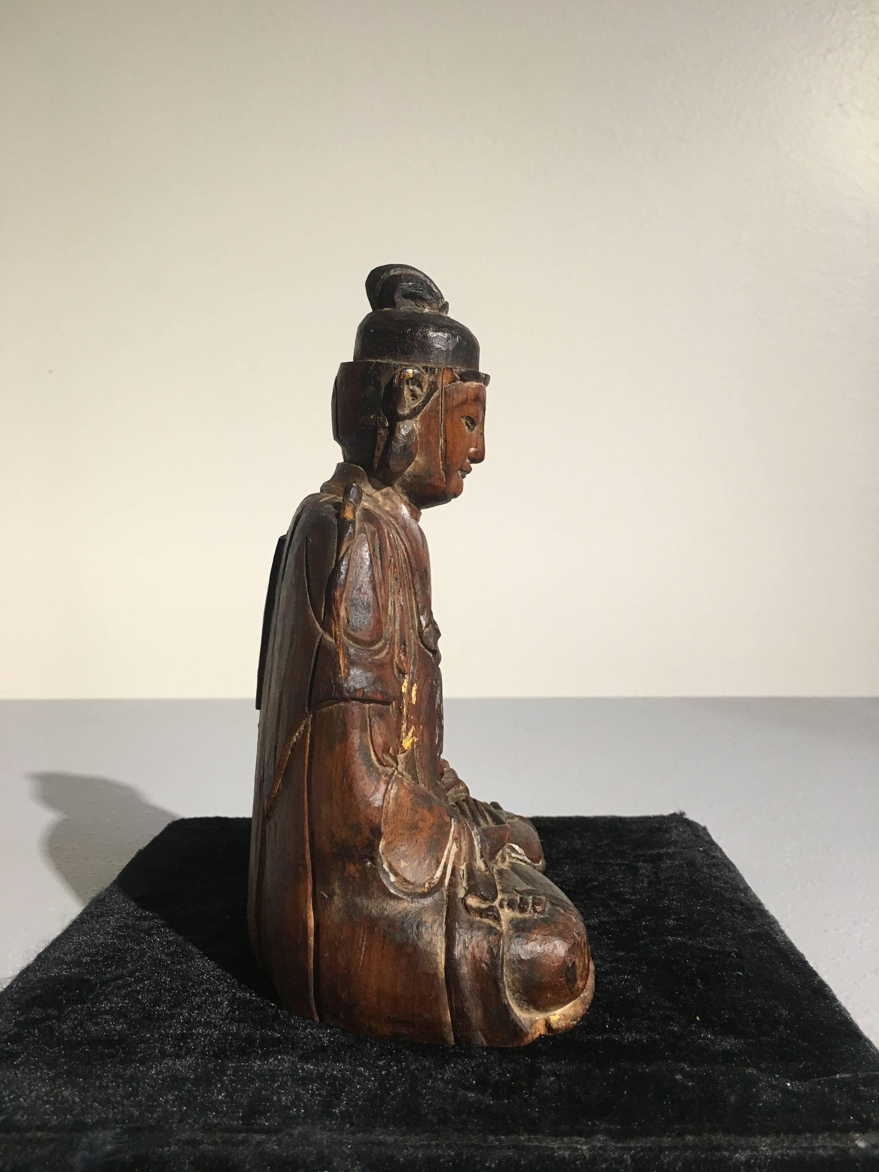 Hand-Carved  Small Song Dynasty Carved Wood Bodhisattva, 13th Century, China For Sale