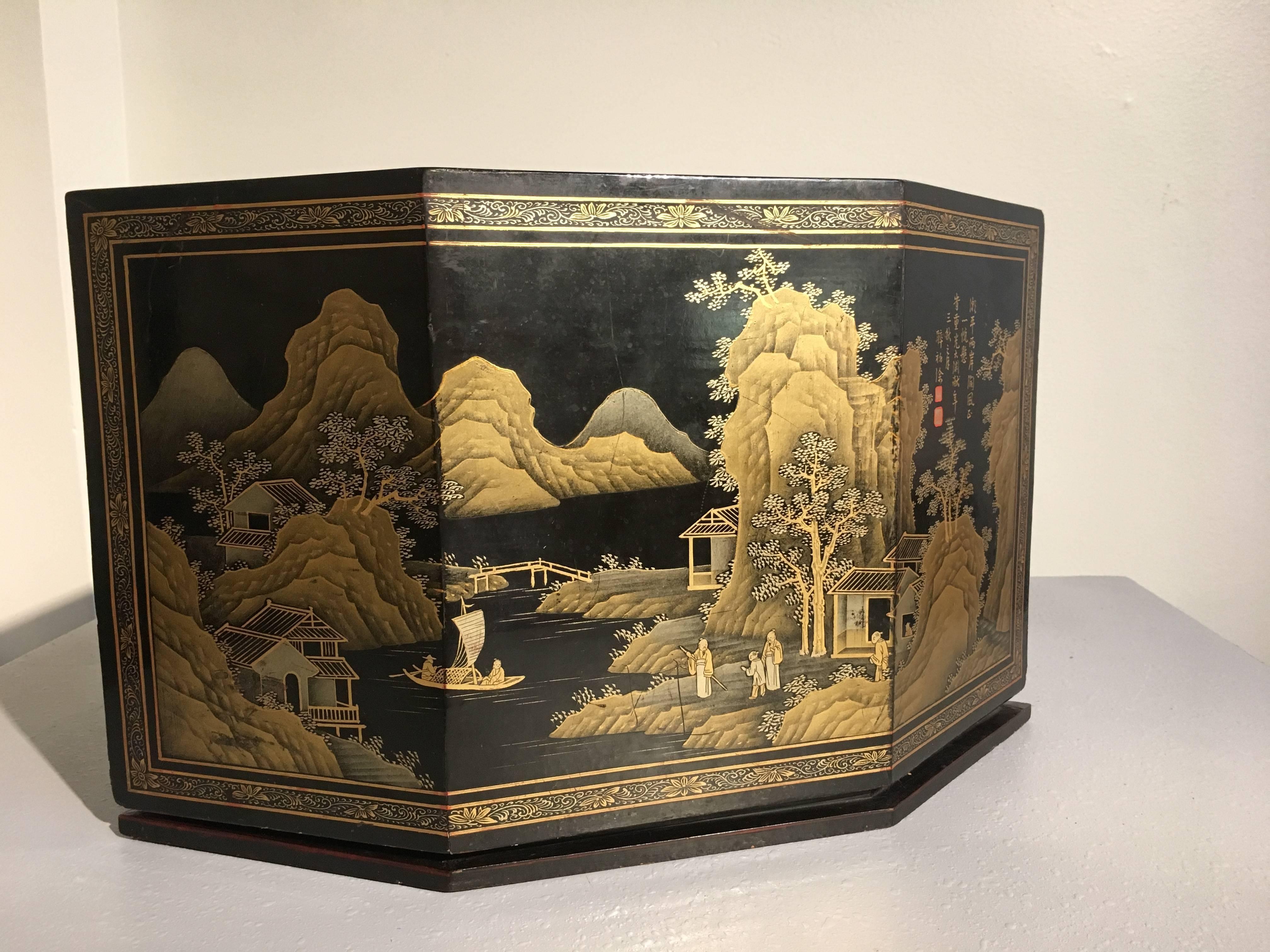 Straits Chinese Lacquer and Gilt Painted Altar Offering Box In Good Condition In Austin, TX