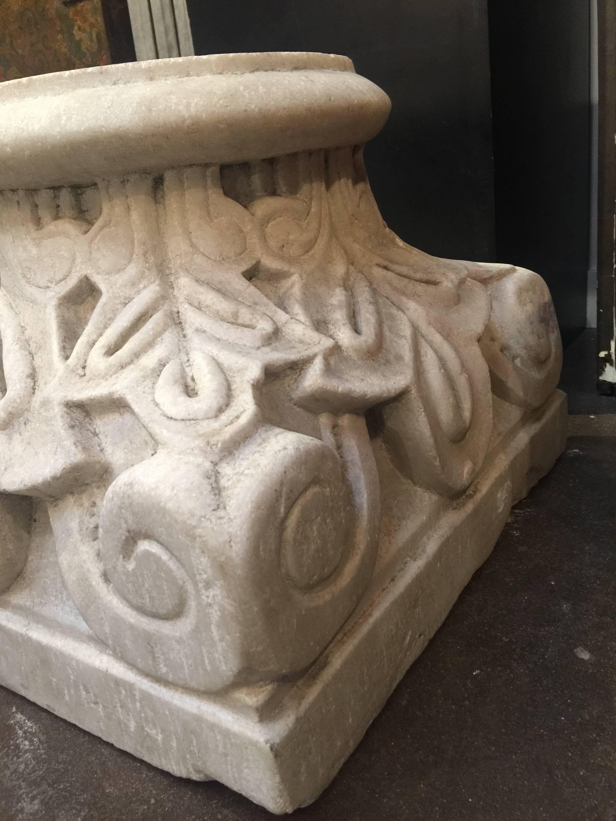 Classical Roman 19th Century Italian Carved Marble Column Capital For Sale