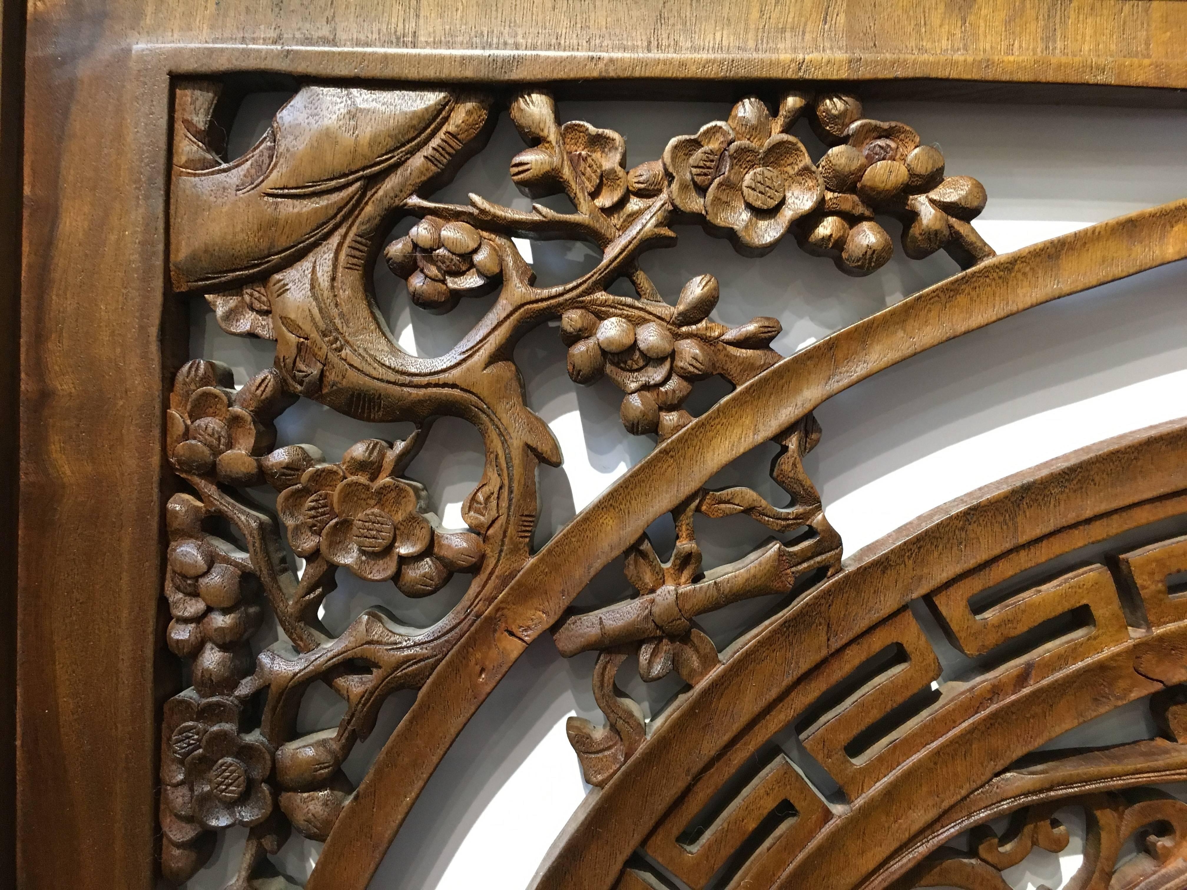 Modern Chinese Carved and Pierced Sandalwood Square Window Screen In Good Condition In Austin, TX