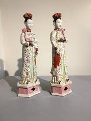 Pair of Chinese Export Porcelain Famille Rose Nodding Ladies, 19th Century