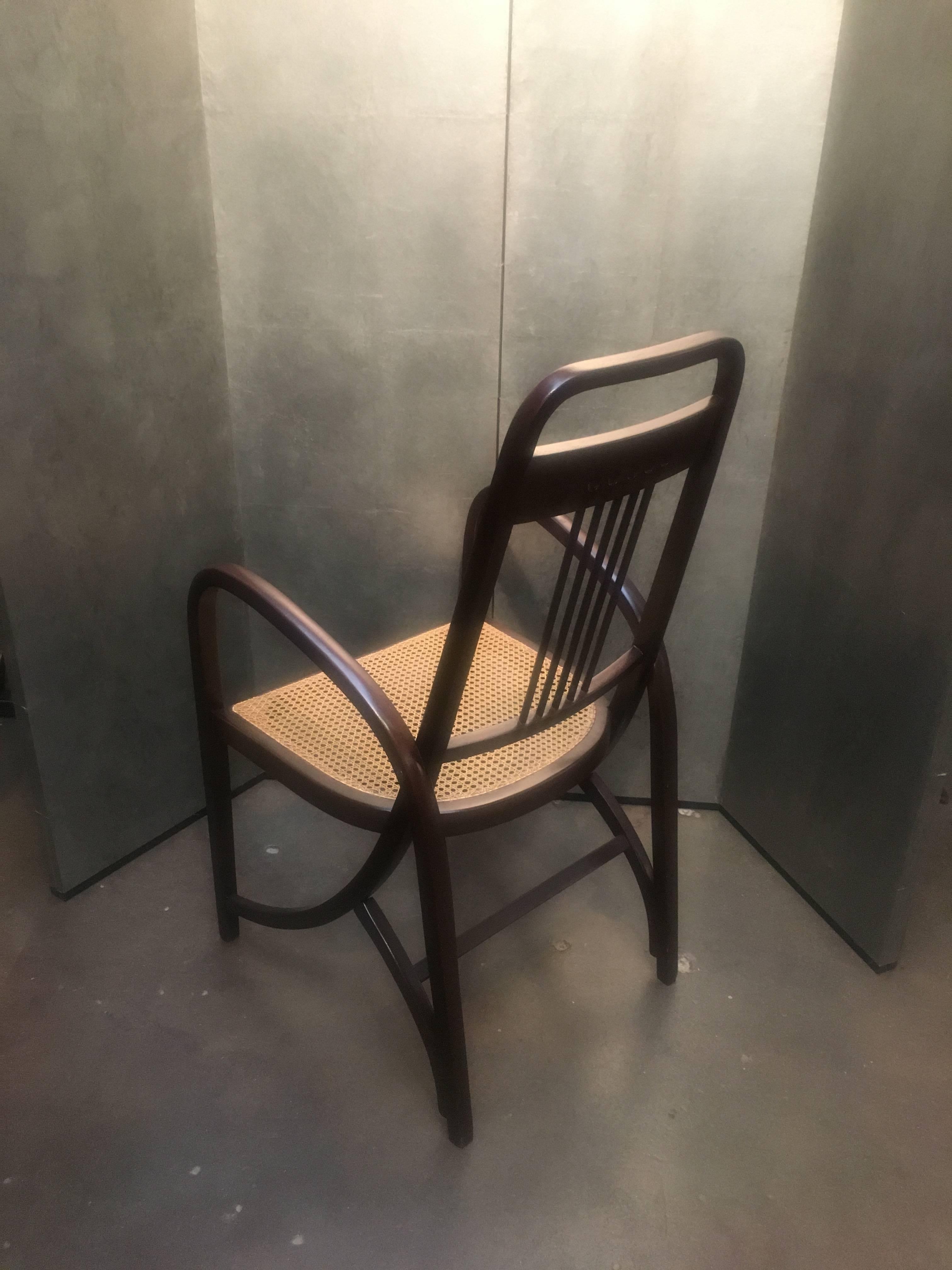 Thonet-Sessel Modell Nr. 511 aus Bugholz, Wiener Sezession, um 1904 (Gebeizt) im Angebot