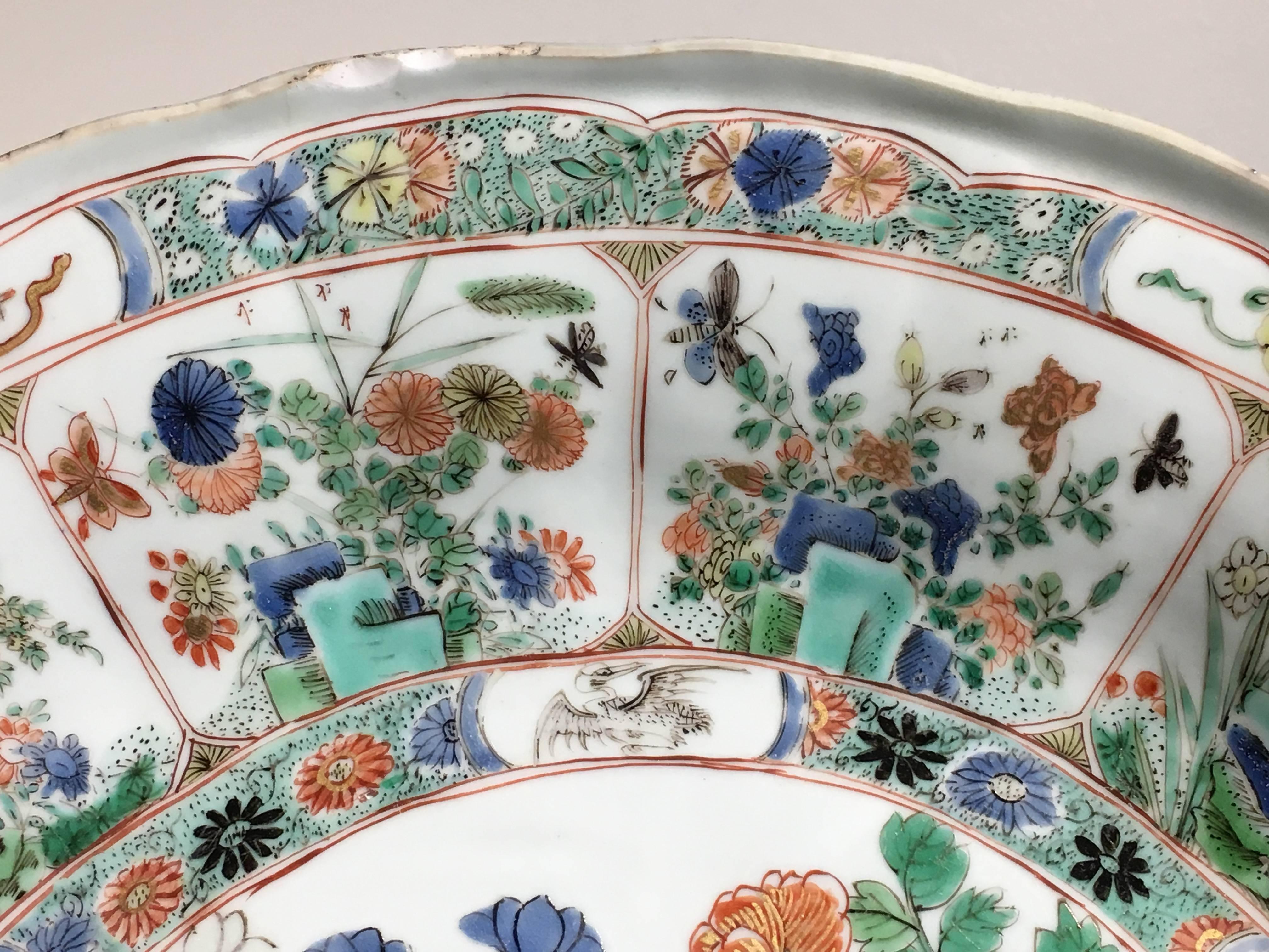Kangxi Famille Verte Porcelain Large Dish, Qing Dynasty, 17th/18th c For Sale 1