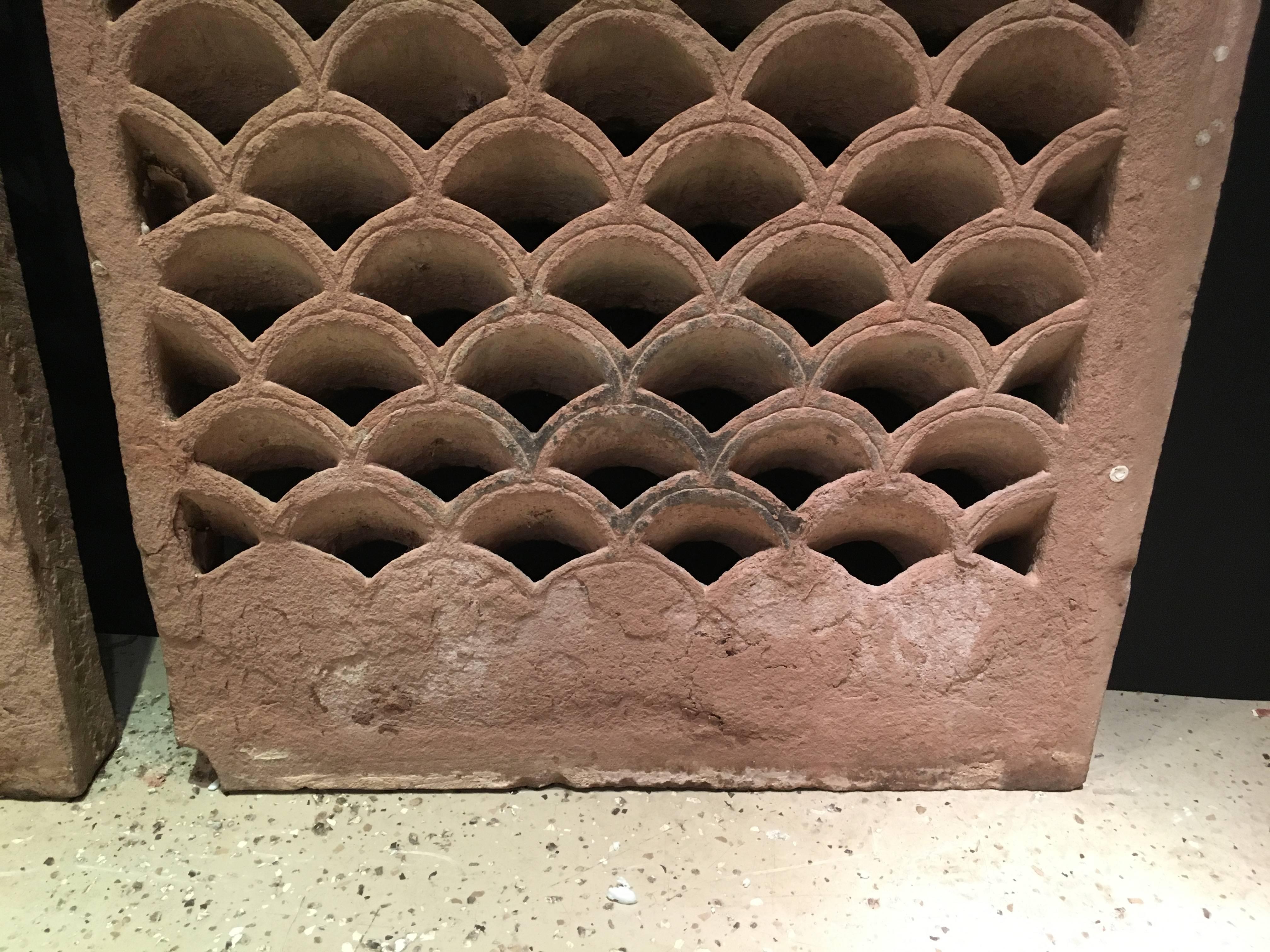 Pair of Antique Indian Carved Sandstone Jali Window Screens, Madhya Pradesh In Good Condition In Austin, TX