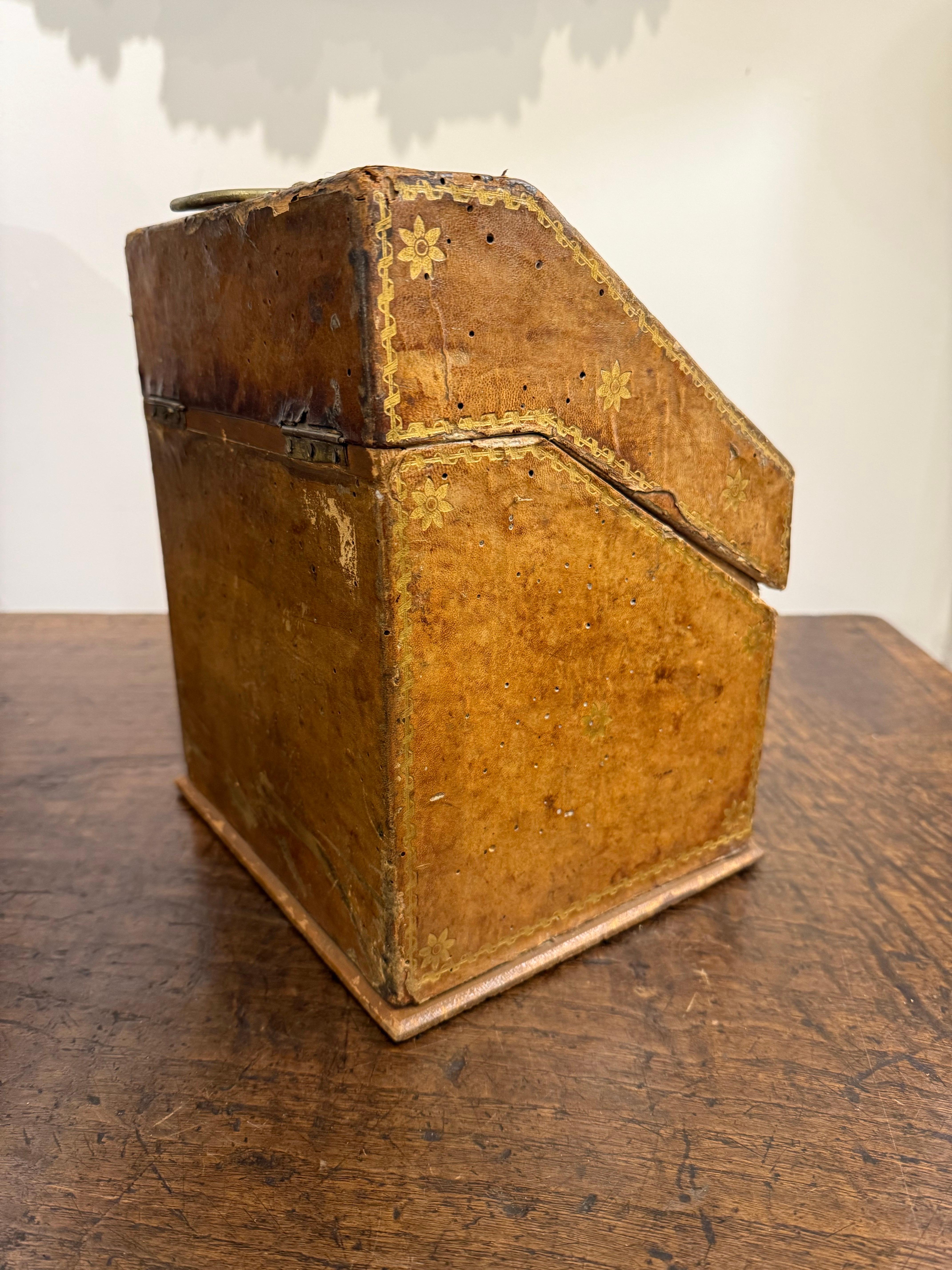 An Italian Gold Embossed Leather Knife Box, 18th Century For Sale 1