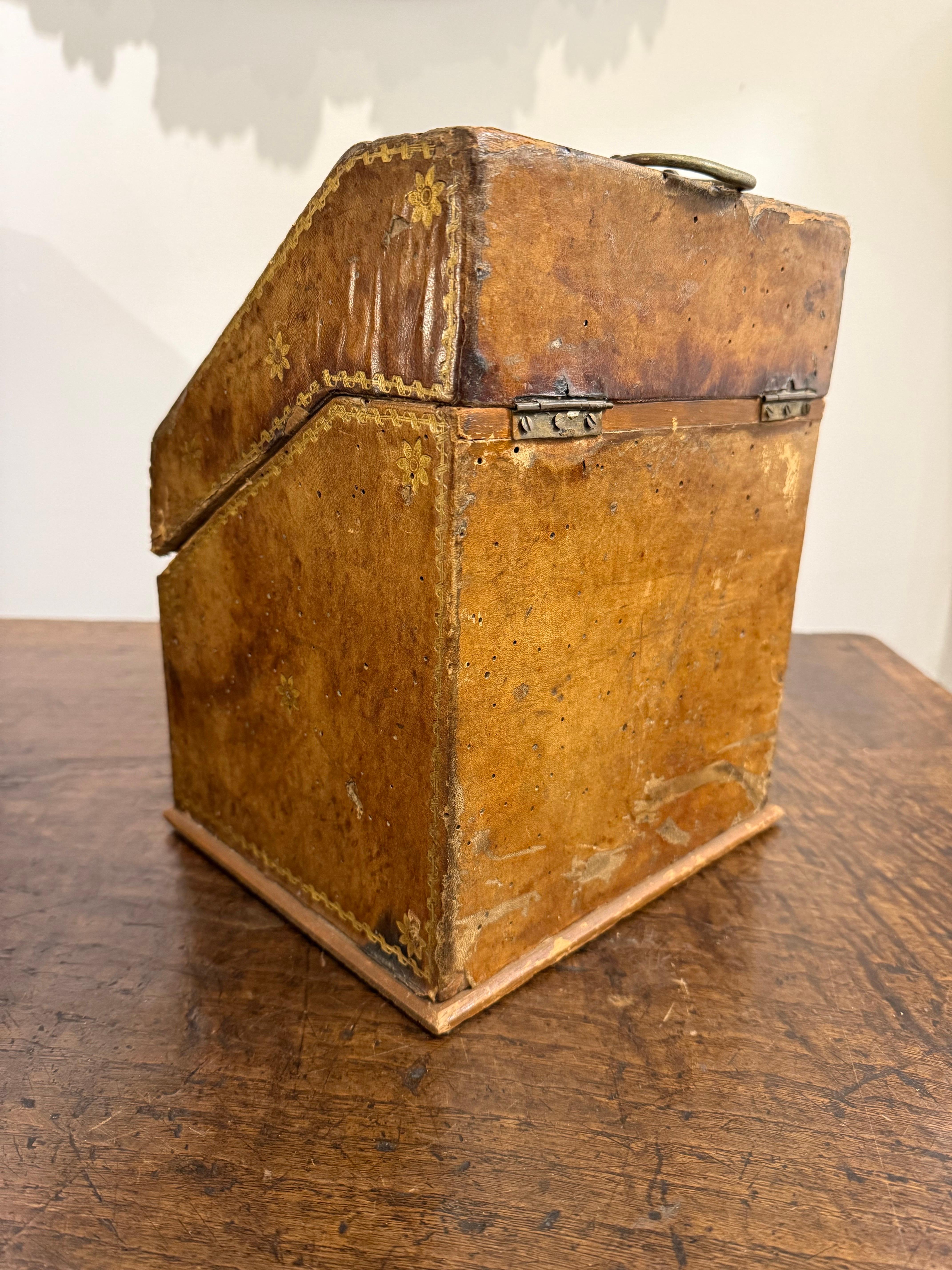 An Italian Gold Embossed Leather Knife Box, 18th Century For Sale 3