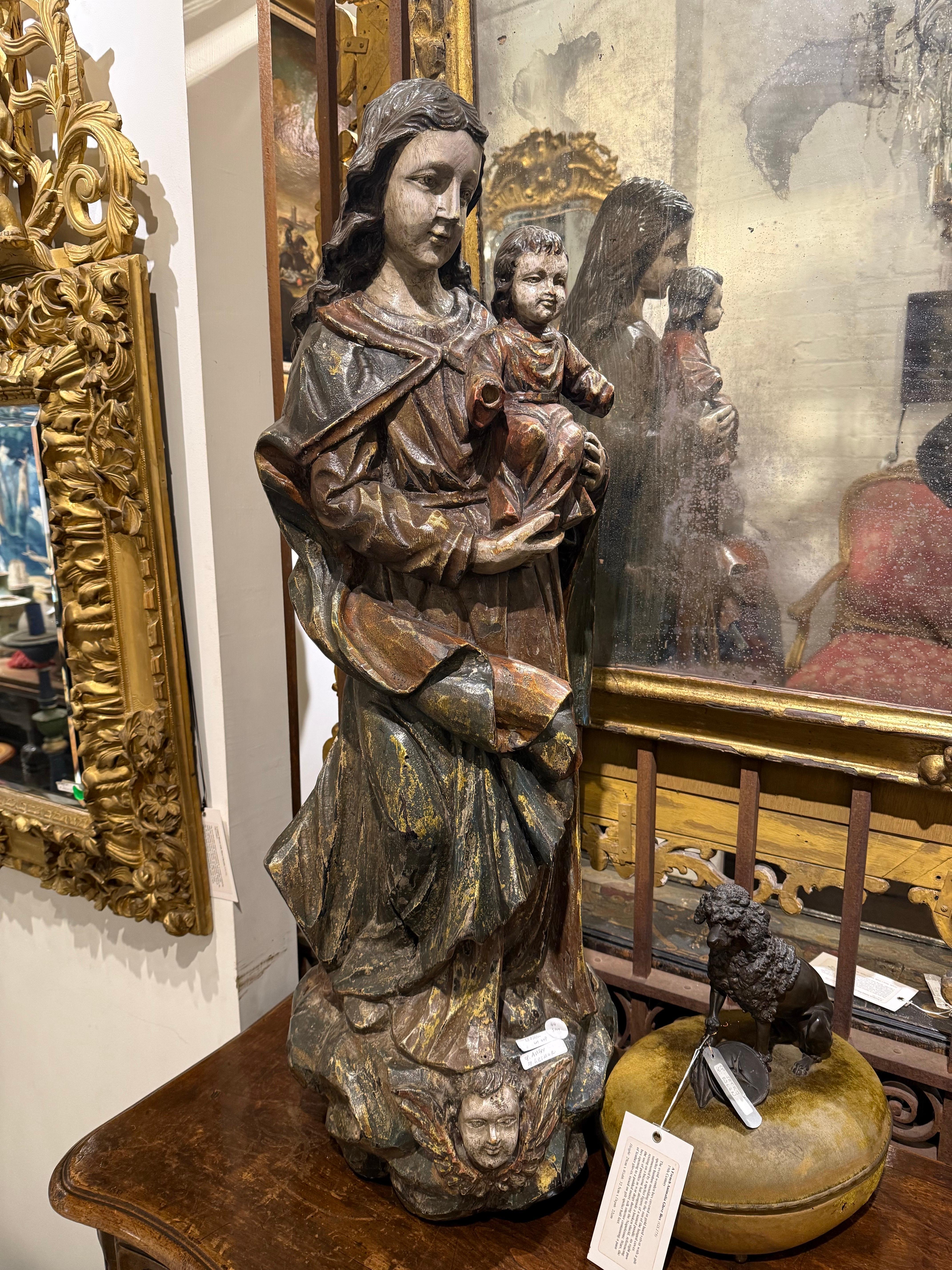 Figura scolpita e dipinta in policromia della Vergine e di Cristo, XVIII secolo In condizioni buone in vendita a ARMADALE, VIC