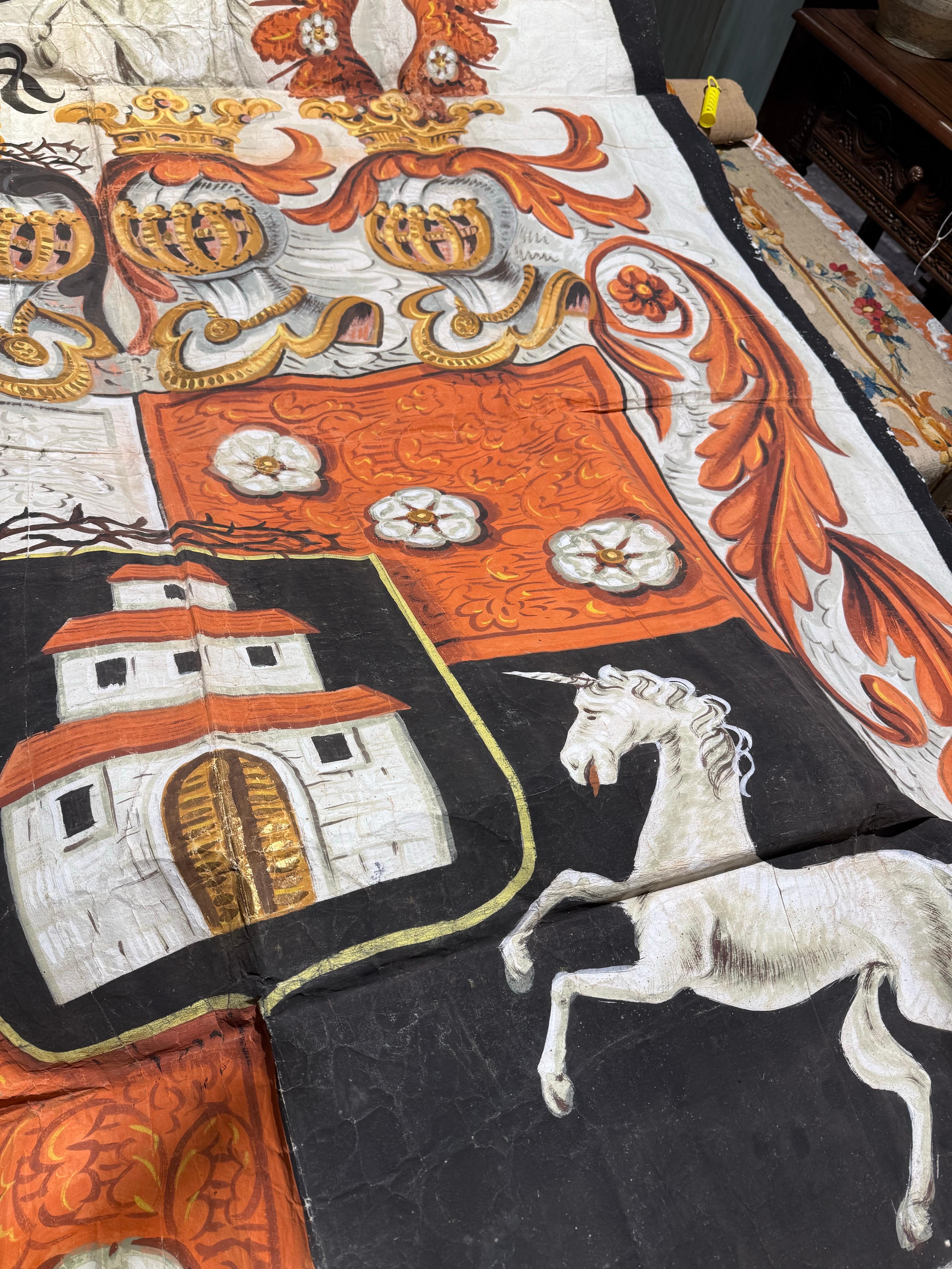 Un impresionante armorial de pergamino pintado del siglo XVIII Papel pergamino en venta