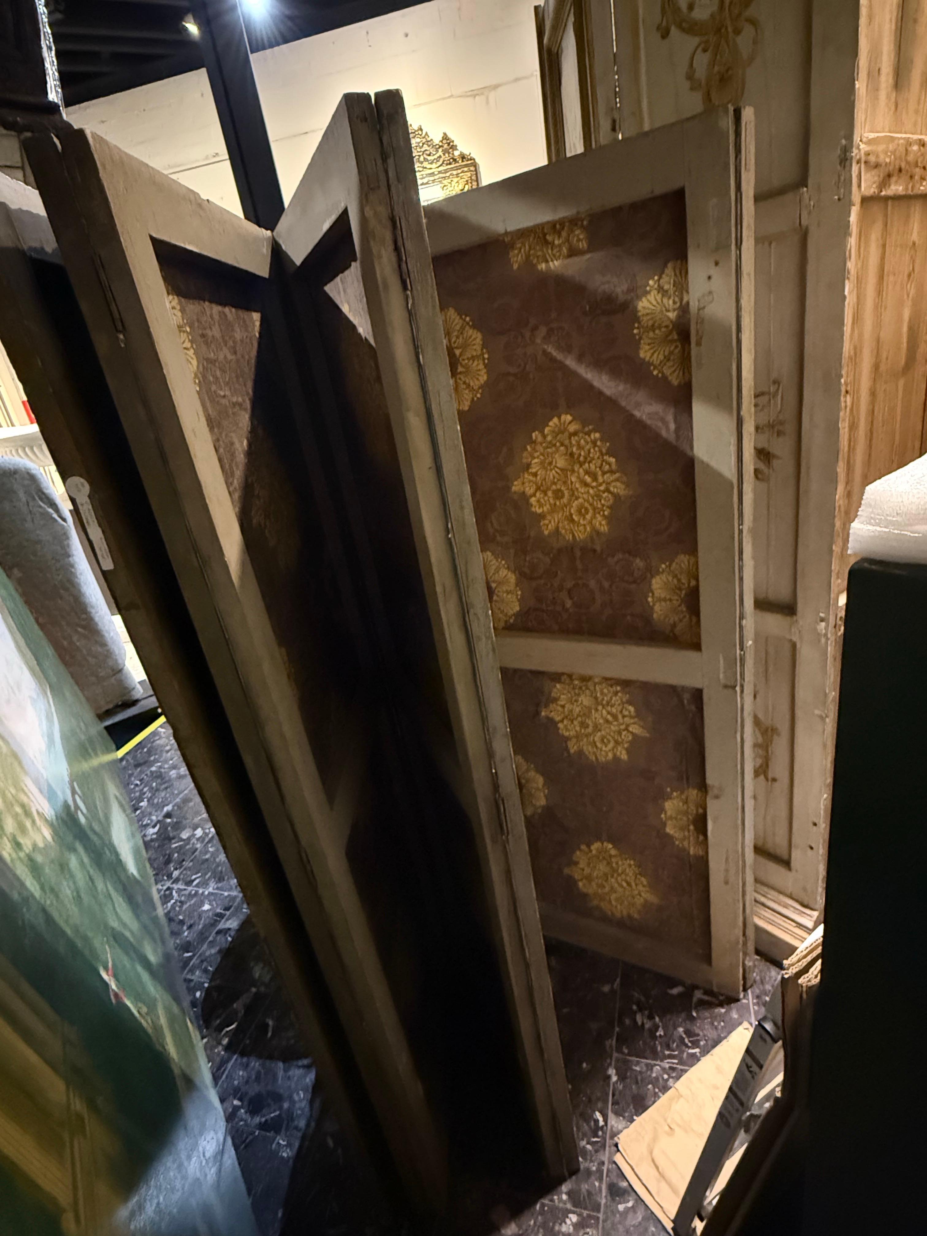 A Large Directoire Period Painted Seven- fold Screen, French Late 18th century For Sale 3