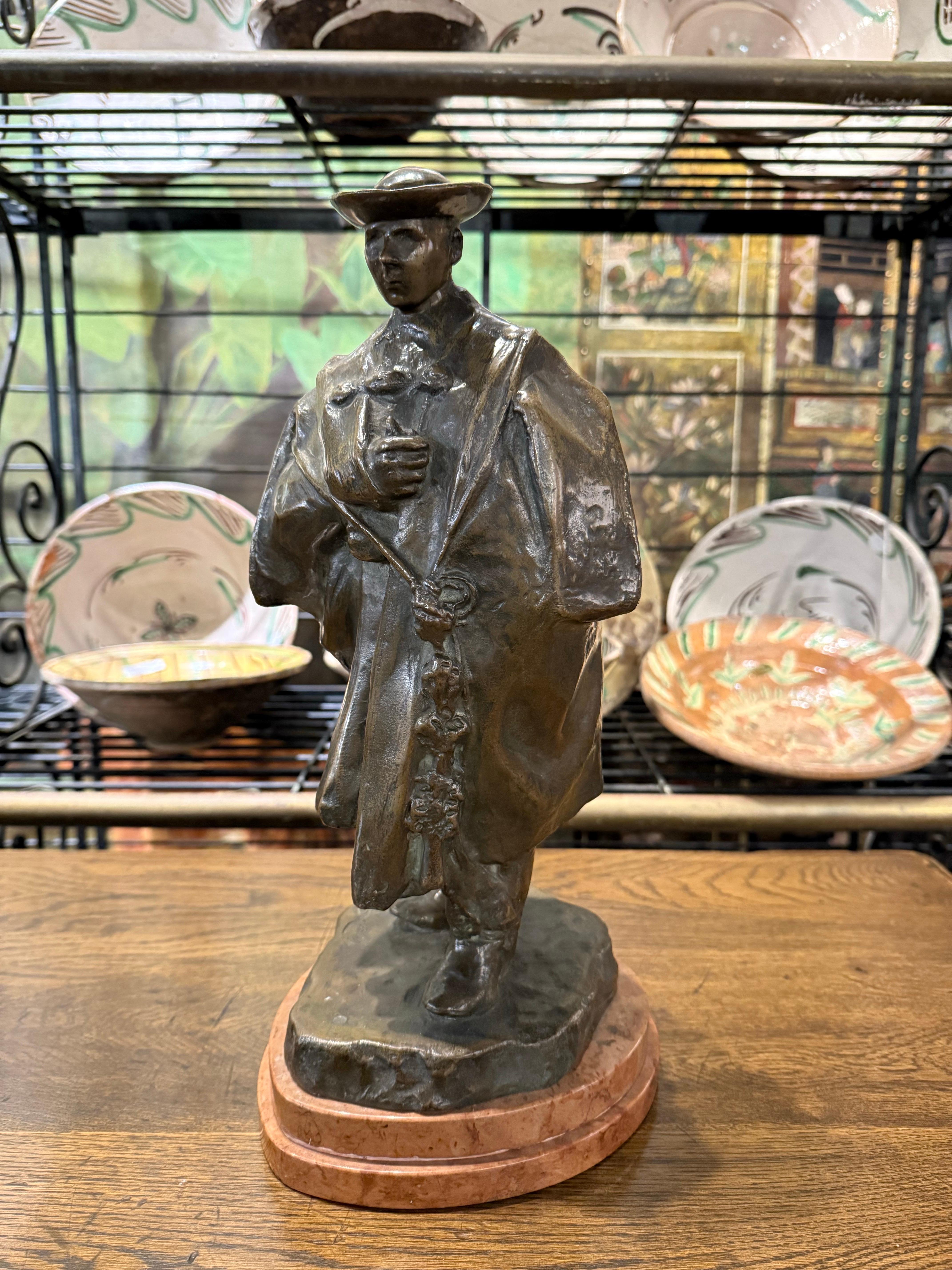 20ième siècle Figure en bronze de Csikós par le sculpteur hongrois László Beszédes Début du 20e siècle en vente