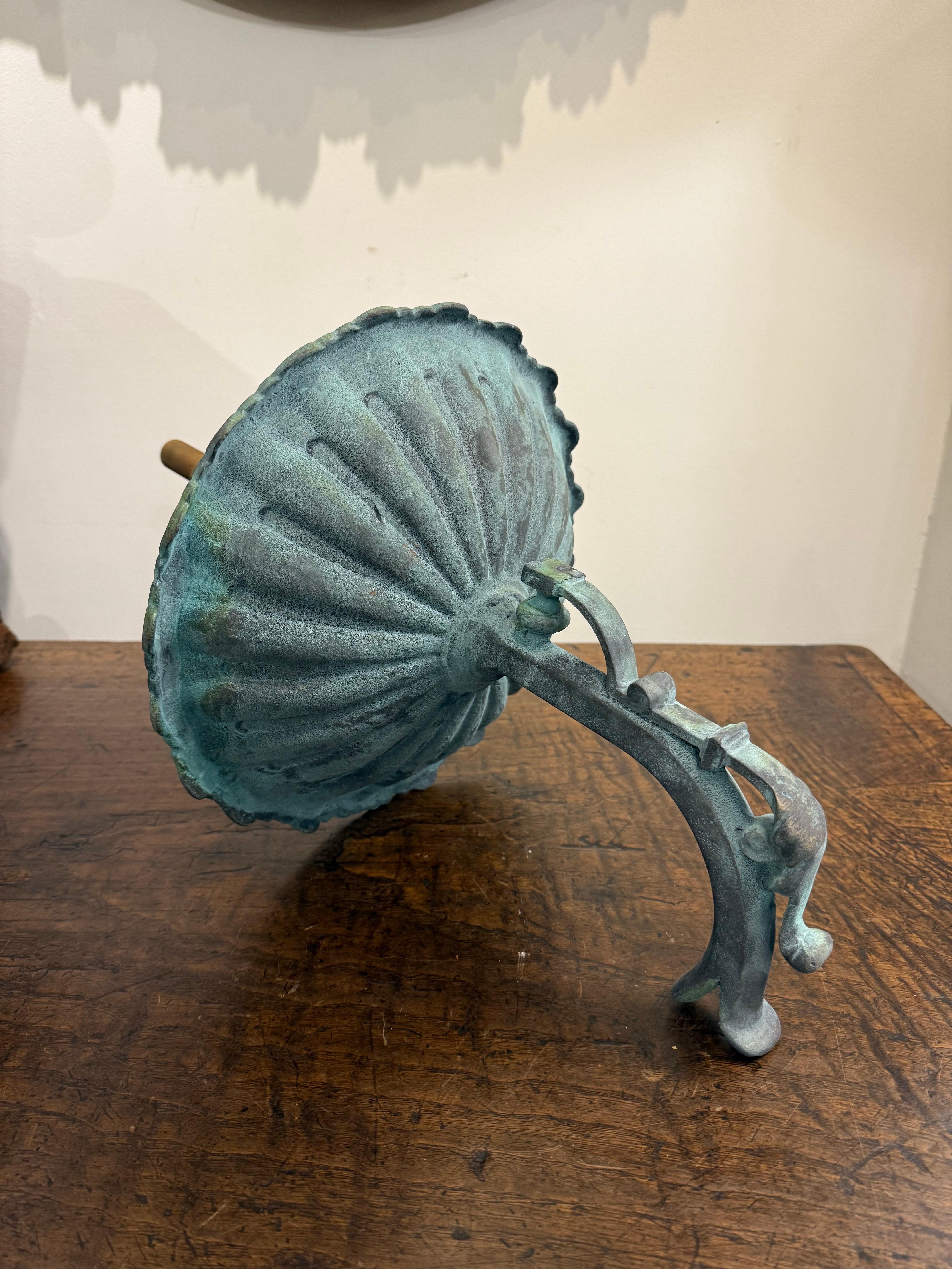 A Large Cast Bronze FW Spout with Large Florette and Scolop Pattern For Sale 2