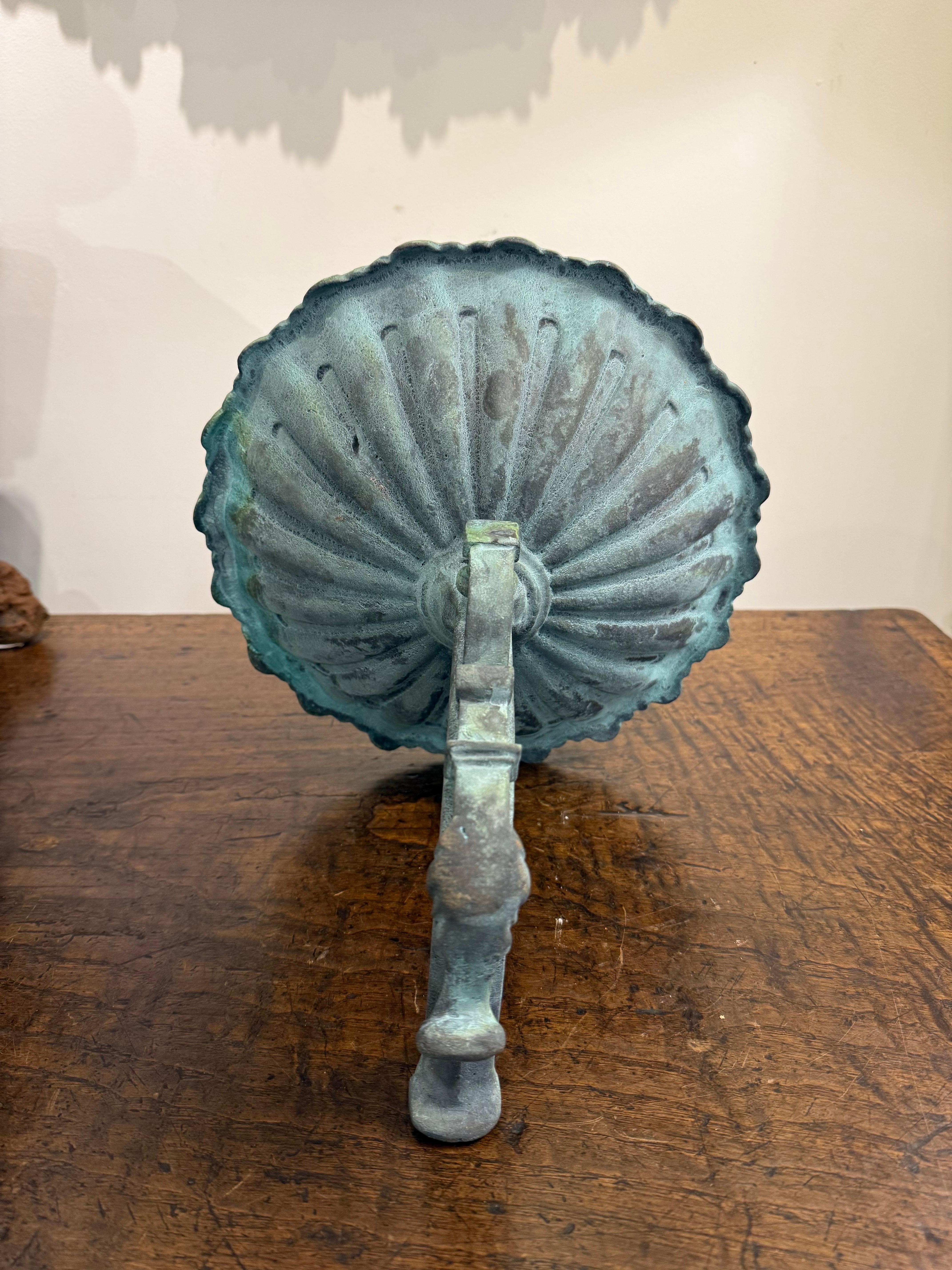 A Large Cast Bronze FW Spout with Large Florette and Scolop Pattern For Sale 4