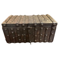 Cassapanca d'archivio spagnola in ferro battuto, XVIII secolo