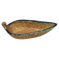 Vide-poche a forma di foglia di Accolay Pottery, giallo ocra, francese, anni '60
