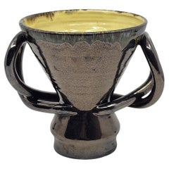 „Vase à Oreilles“ von Jean Austruy, Metallic-Keramik, Frankreich, um 1950