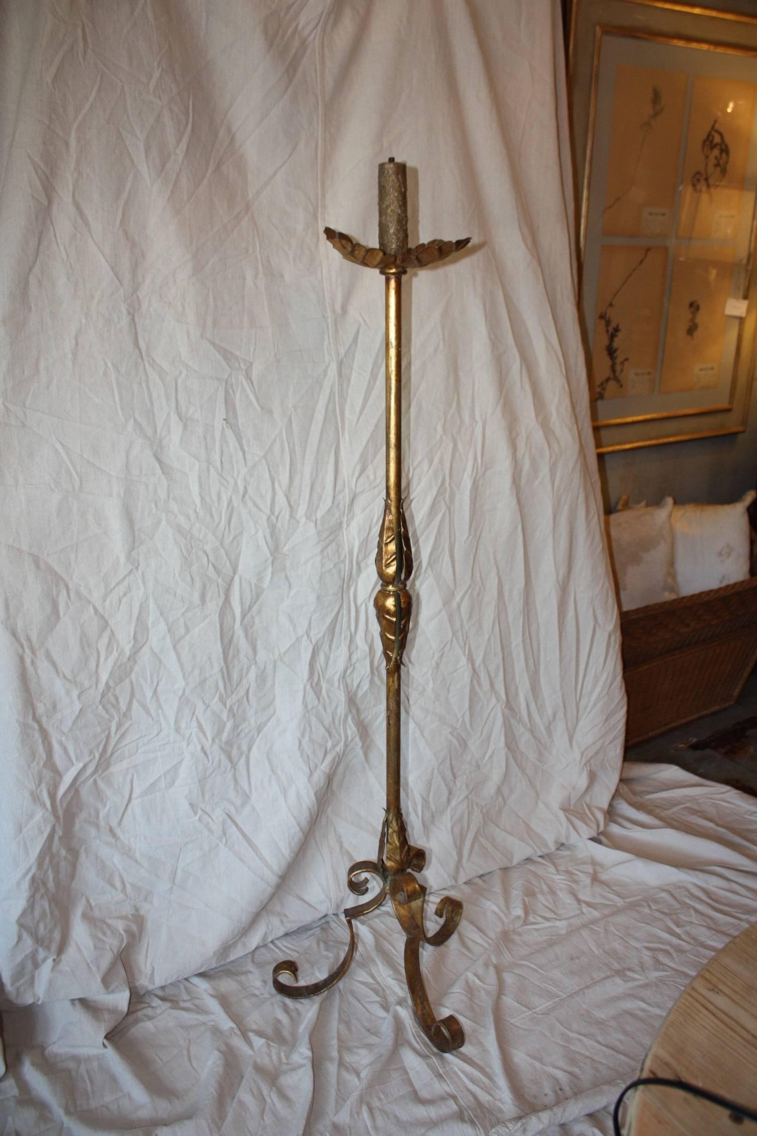 French Gilt Iron Standing Lamp In Excellent Condition In Fairhope, AL