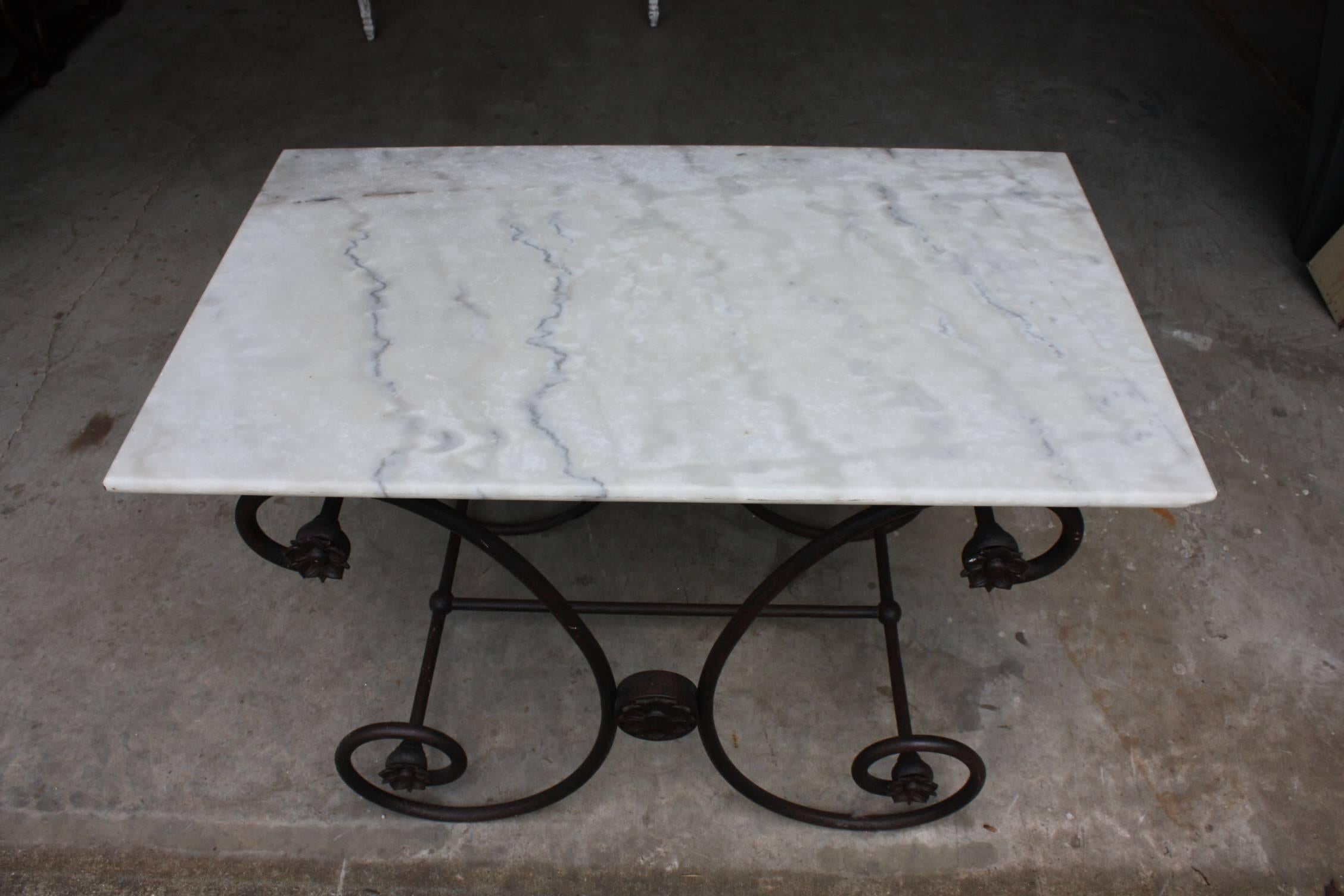 French Butcher Table In Excellent Condition In Fairhope, AL