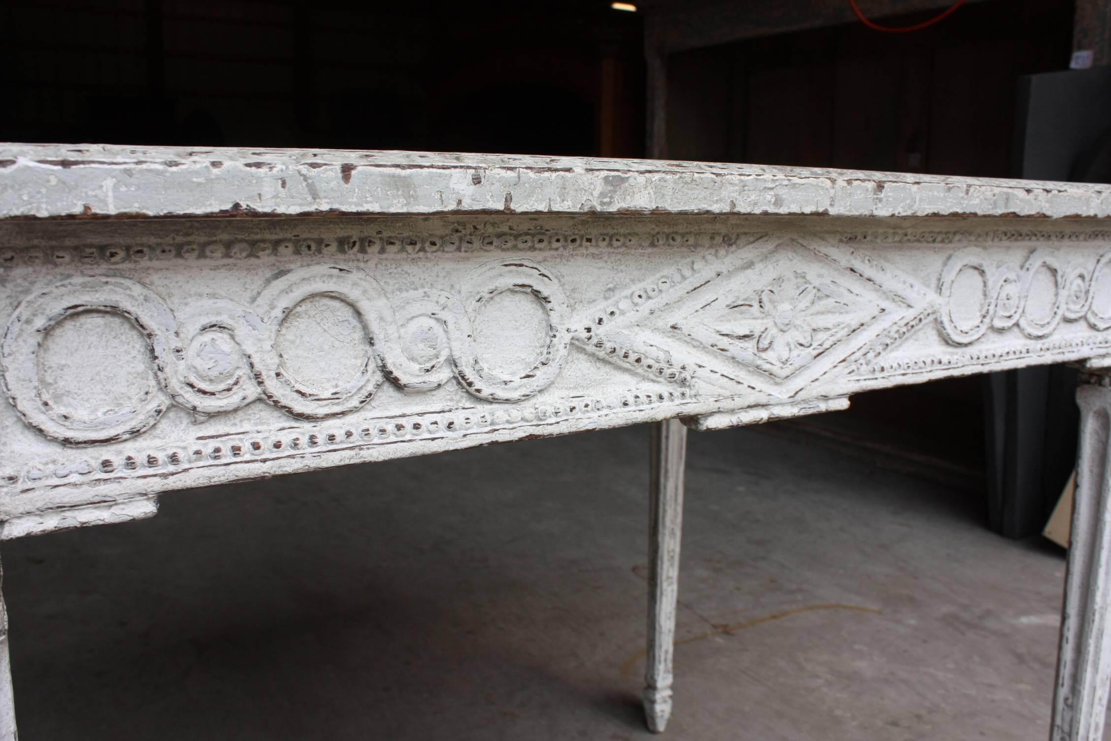 Painted Louis XVI Game Table with Faux Marble-Top In Excellent Condition In Fairhope, AL